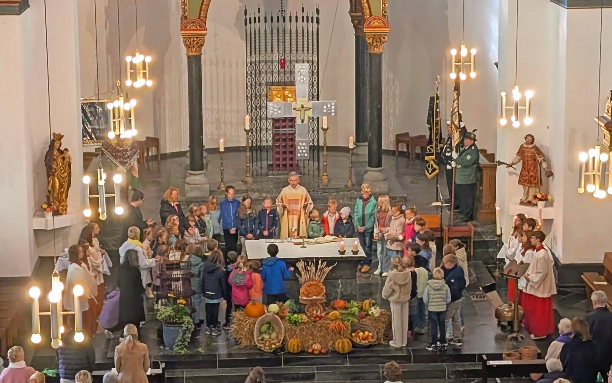 In der Stephanuskirche in Lank fand vergangenen Sonntag ein Erntedankgottesdienst statt. 