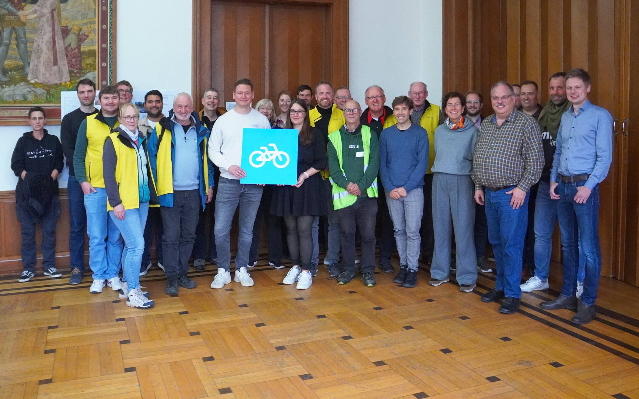 Mitglieder der Auswahlkommission im Kreis von