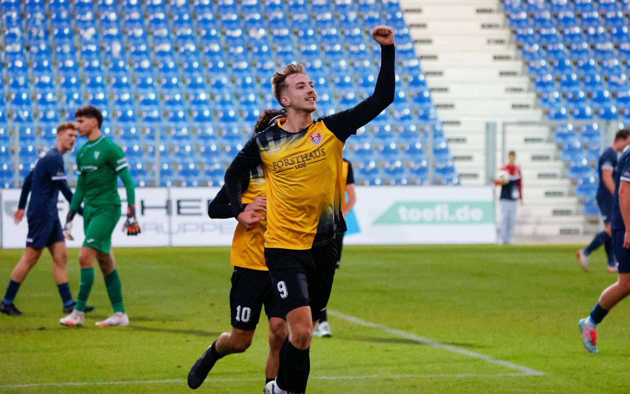 KFC Uerdingen gegen 1. FC Monheim
