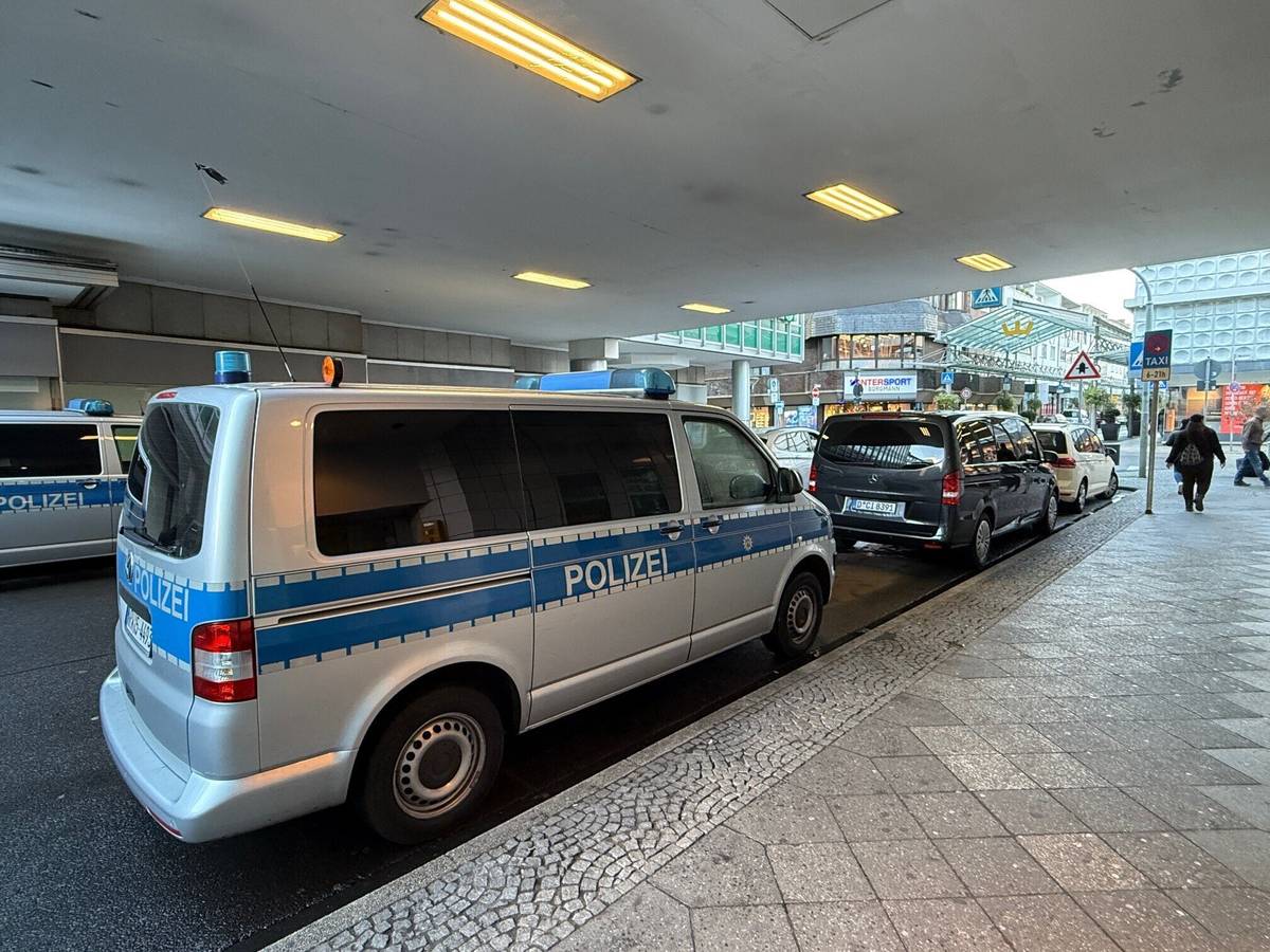 Polizei-Übung an der Krefelder „Kö“
