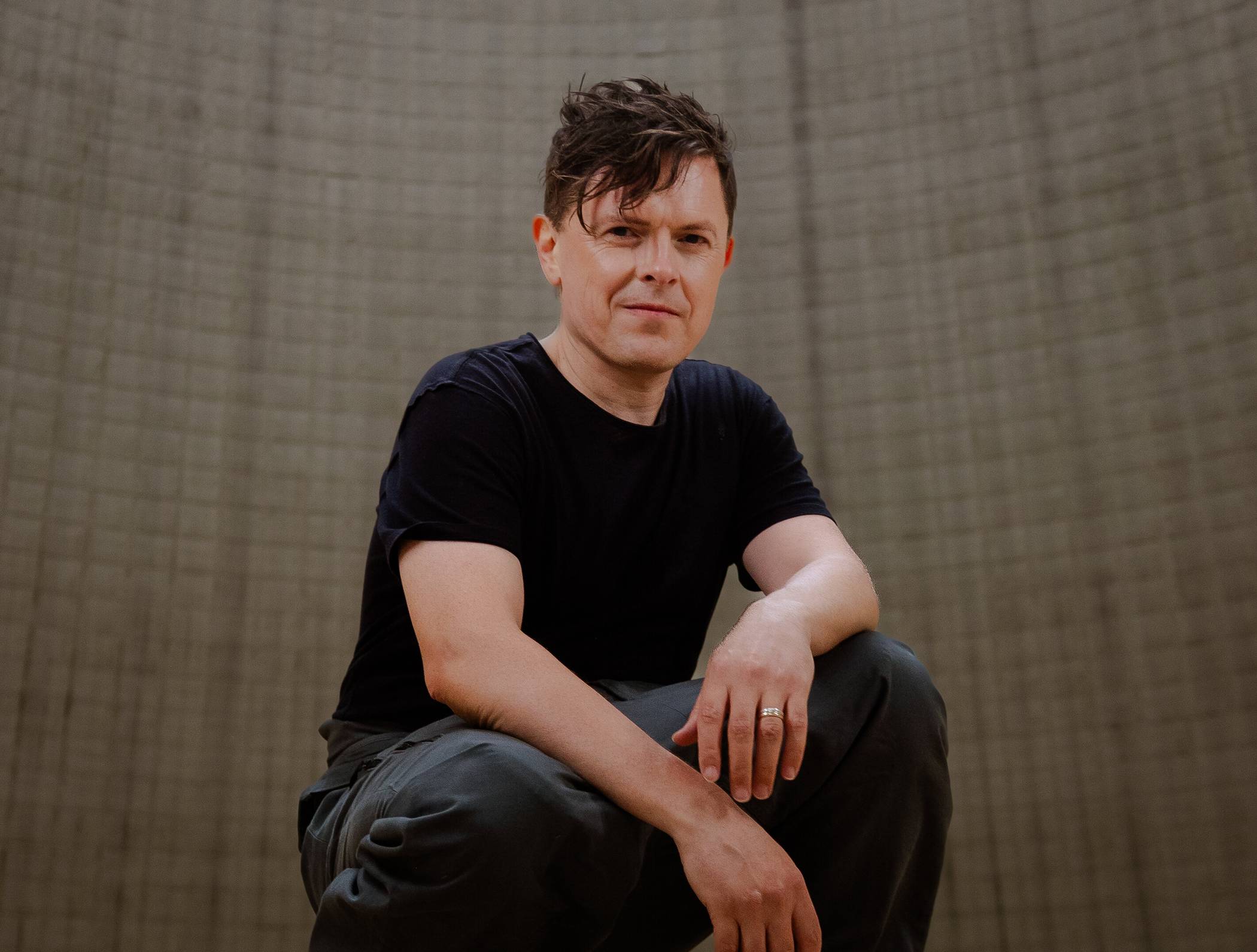 Im Rahmen seiner Traces Summer Tour 2026 kommt Michael Patrick Kelly am 26. Juli 2026 in den SparkassenPark Mönchengladbach.   