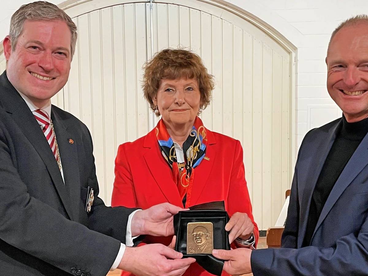 Schütz-Plakette für das Engagement