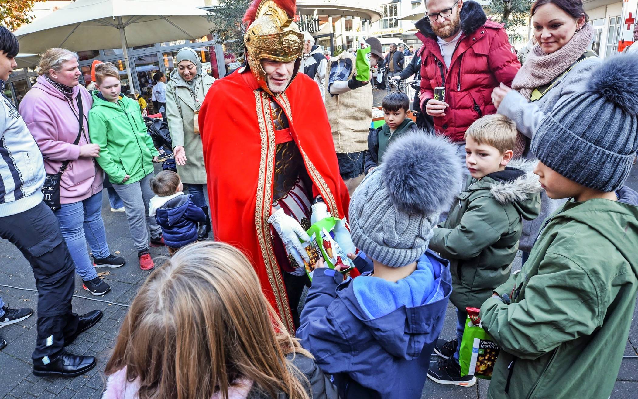 Zum Martinsmarkt hat sich St. Martin