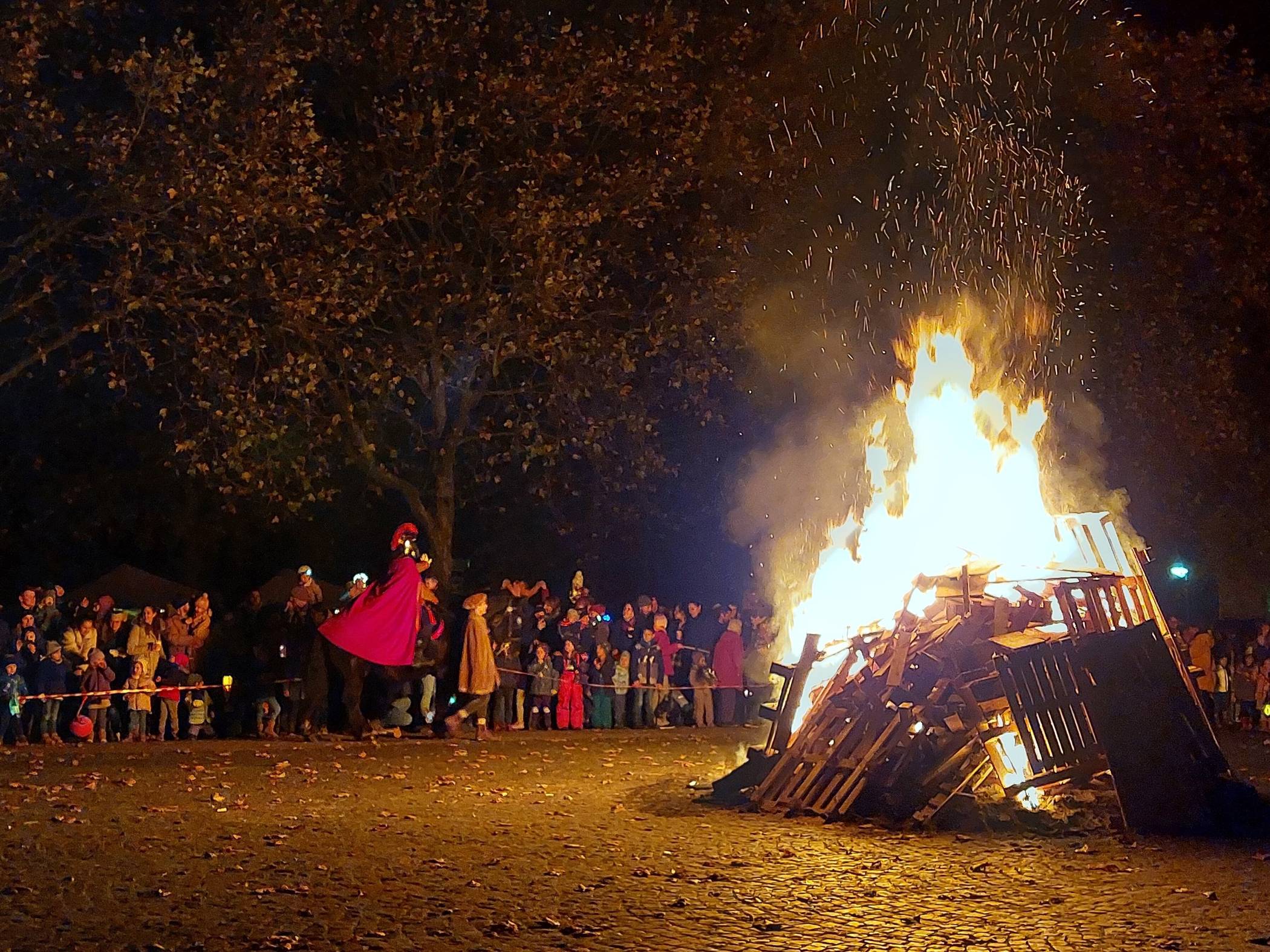 Hier reitet St. Martin durch Neukirchen