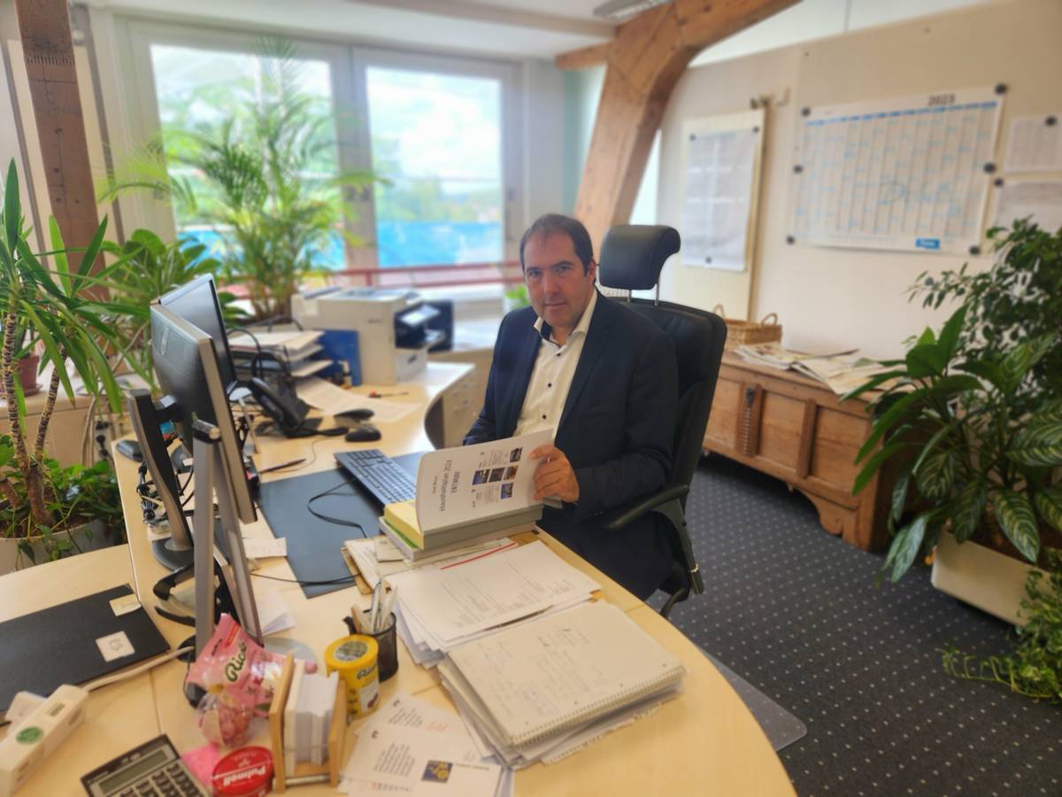 Rat bestätigt Haushaltssperre