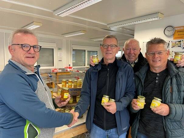 Imkerverein spendet an die Tönisvorster Hilfe