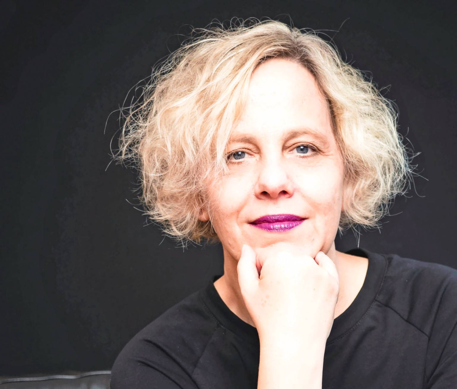 Die Mönchengladbacher Schriftstellerin Susanne Goga. Am