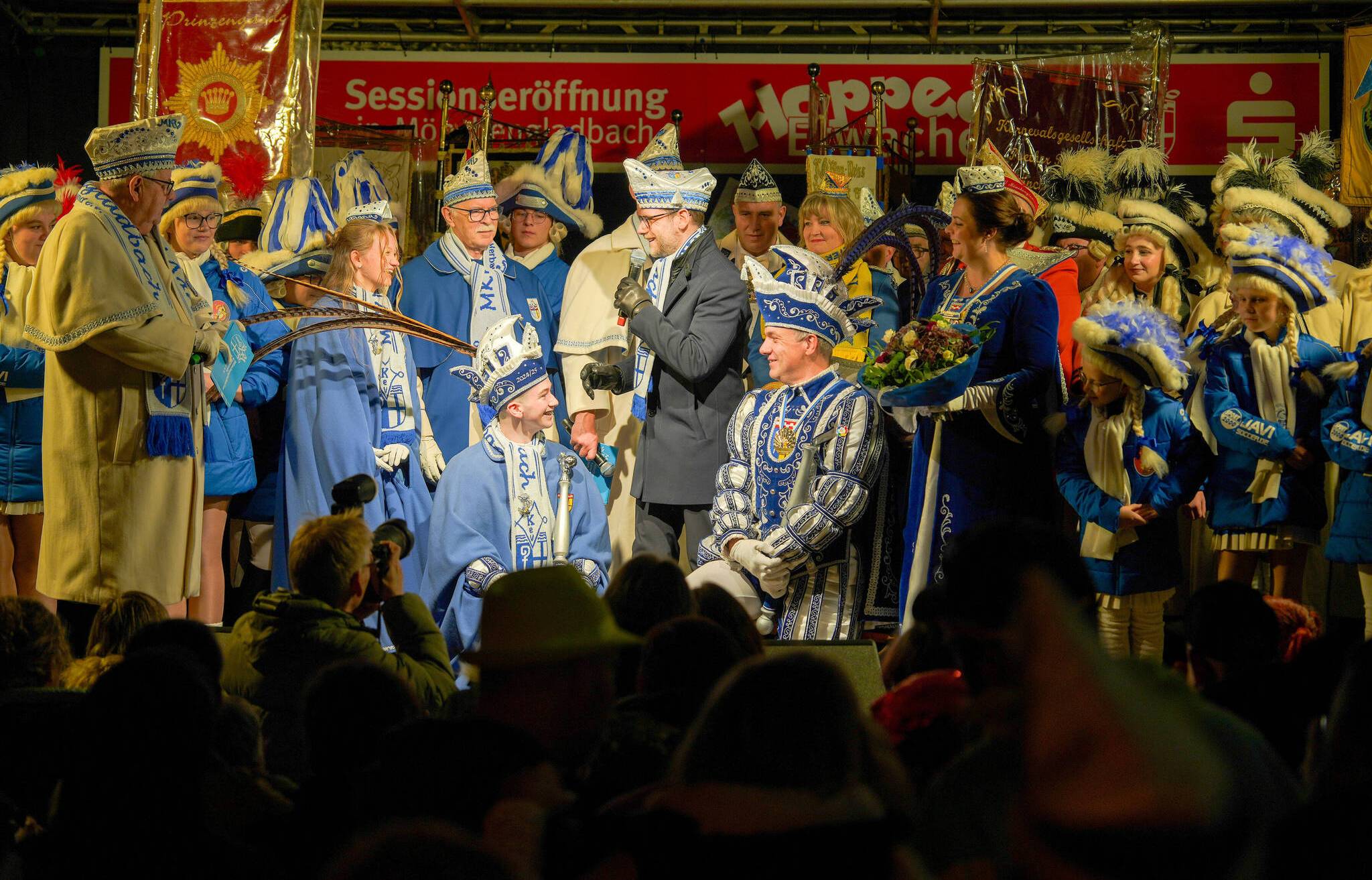 Der Zeitpunkt der Entfederung ist gekommen. Beide Prinzen hätten alles versucht, diesen...