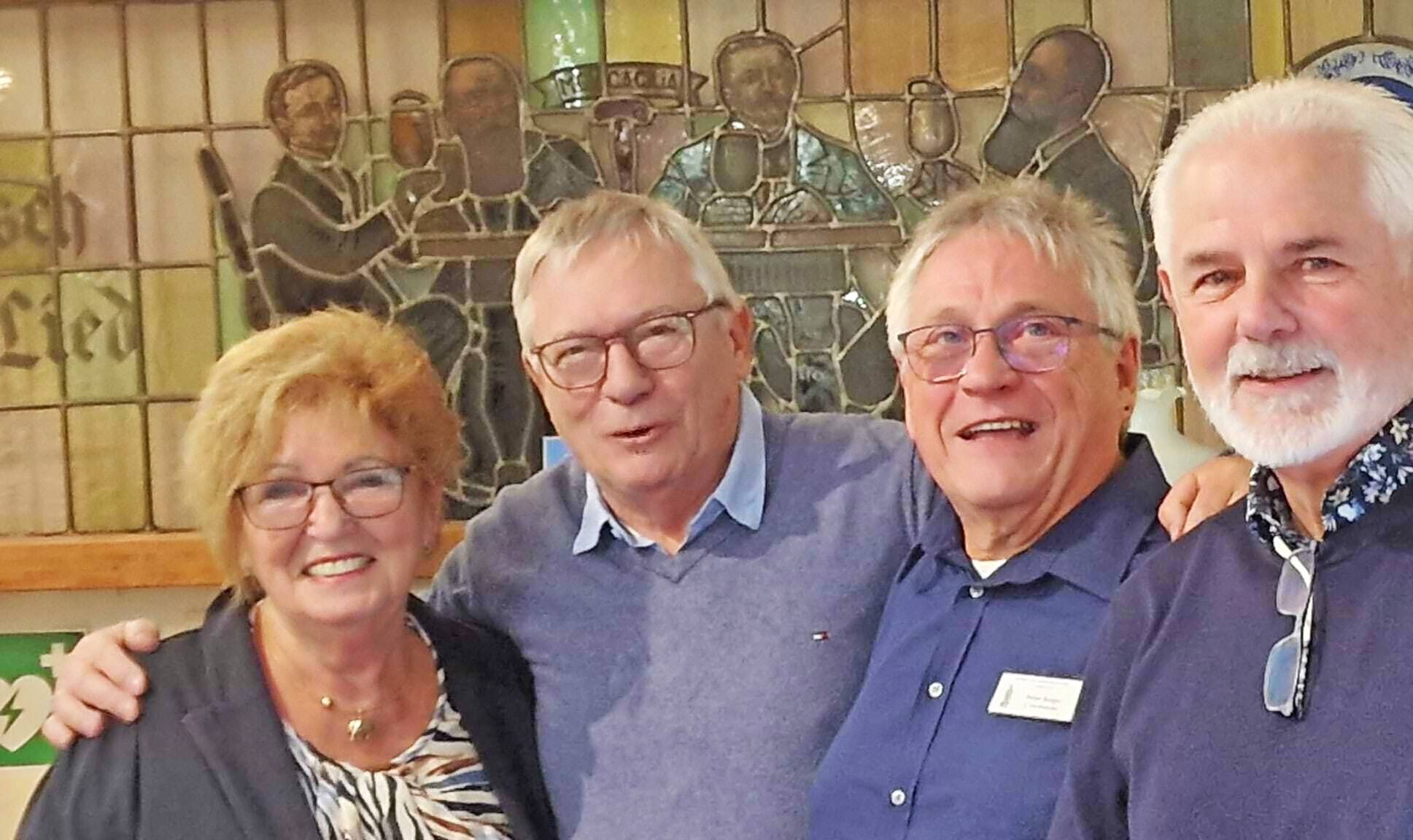   Vorstand bzw. ehem. Vors. und neue Personalien; Von links: Edith Max, Ernst Kuhlen, Peter Borger, Franz-Josef Stapel. Foto: Heimat- und Geschichtsfreunde 