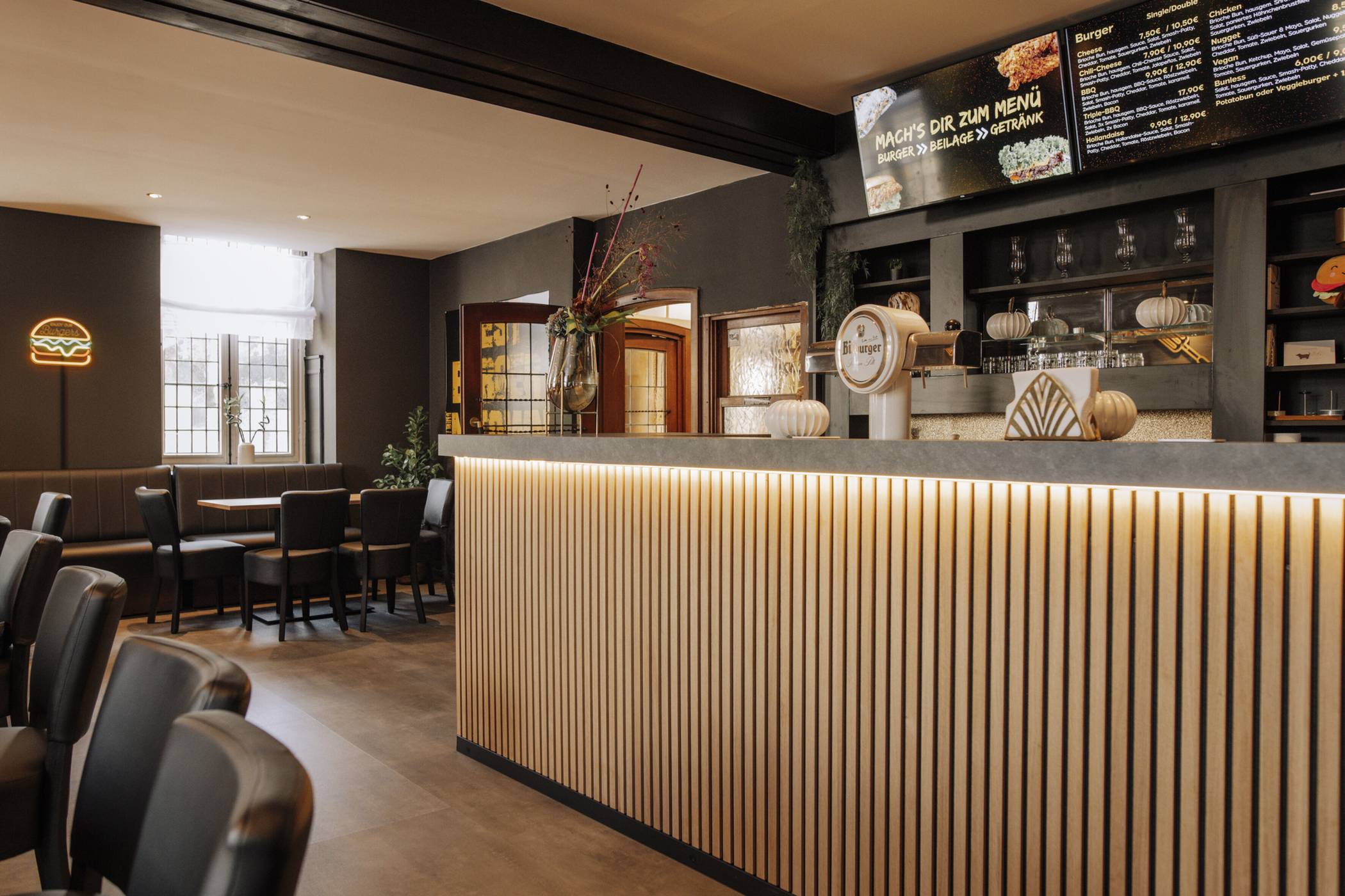  Das neue Pfannenwender-Lokal im Bockumer Hotel Benger ist angenehm wohnlich eingerichtet. 