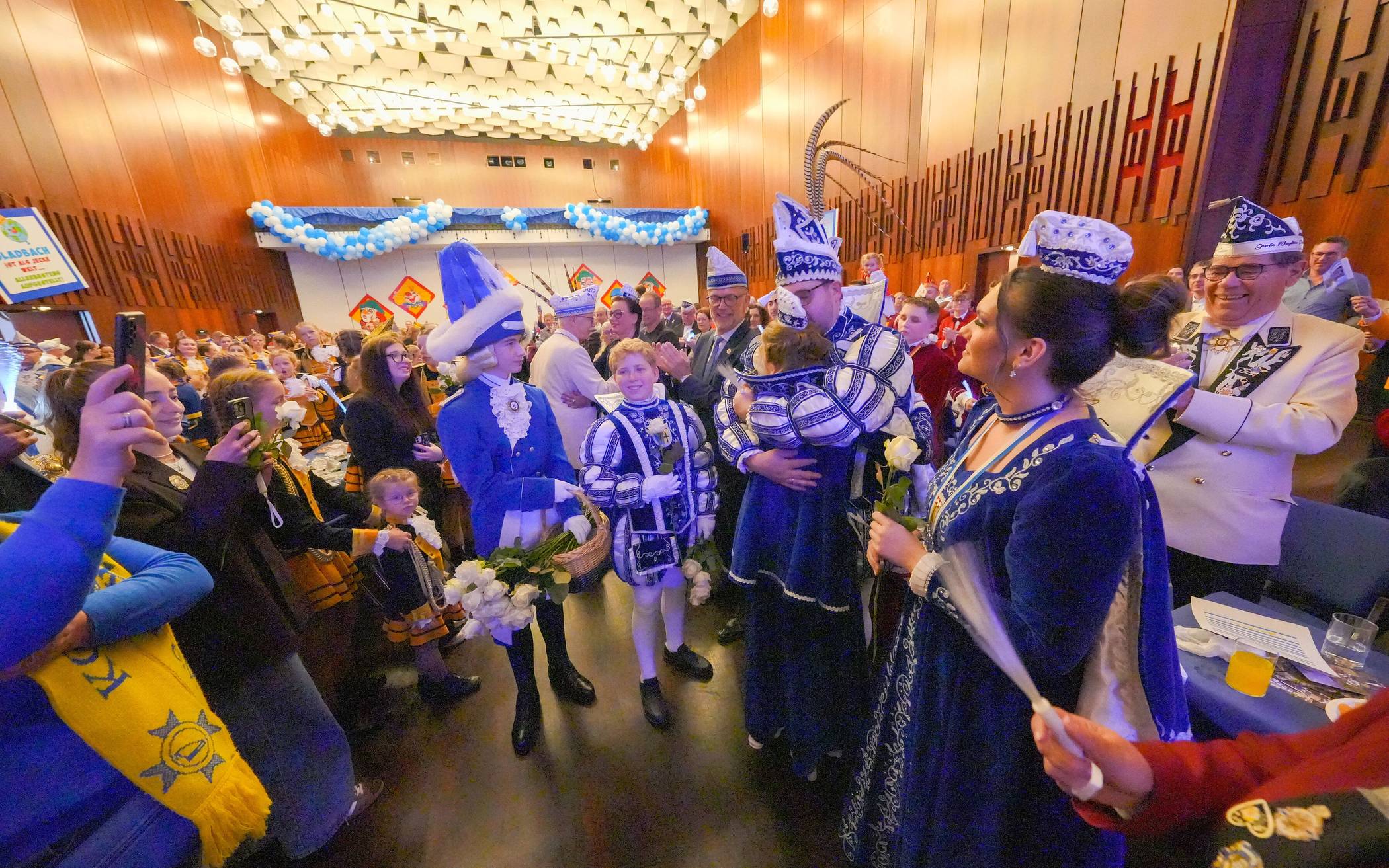 Einen Tag zuvor wurde an gleicher Stelle das Stadtprinzenpaar Prinz Marc I. und...