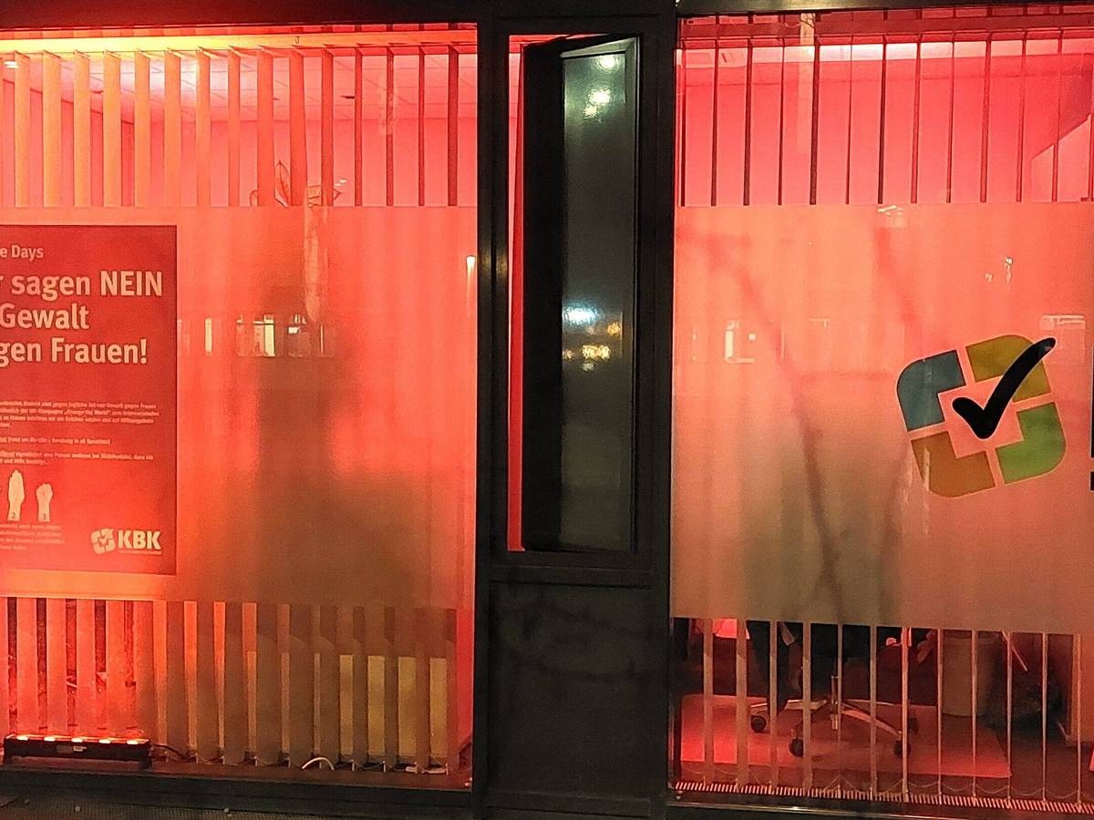 Sichtbares Zeichen gegen Gewalt an Frauen und Mädchen 