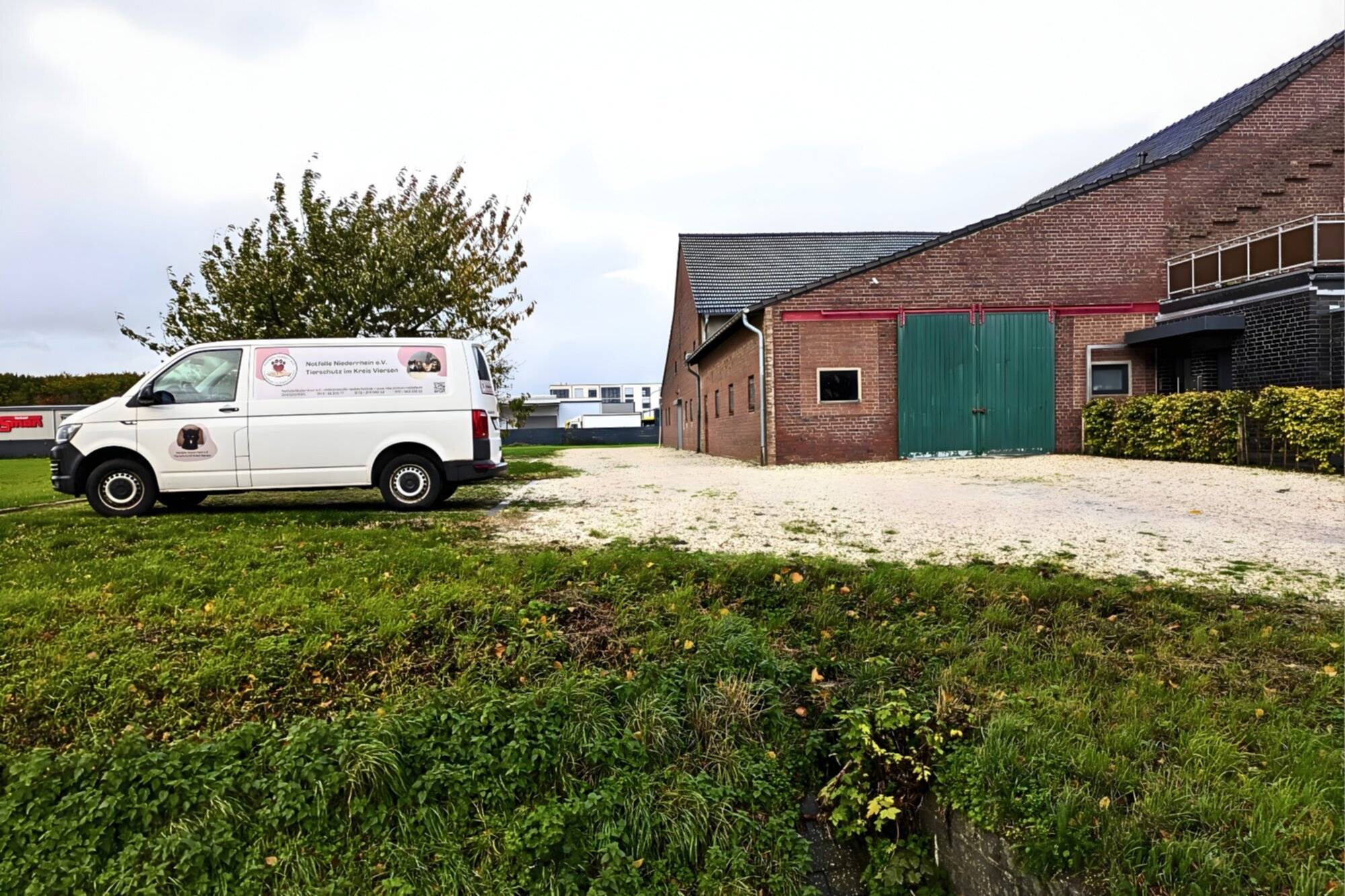 Die Tiertafel im Kreis Viersen hat ihren neuen Standort in Mackenstein 38 in Dülken.