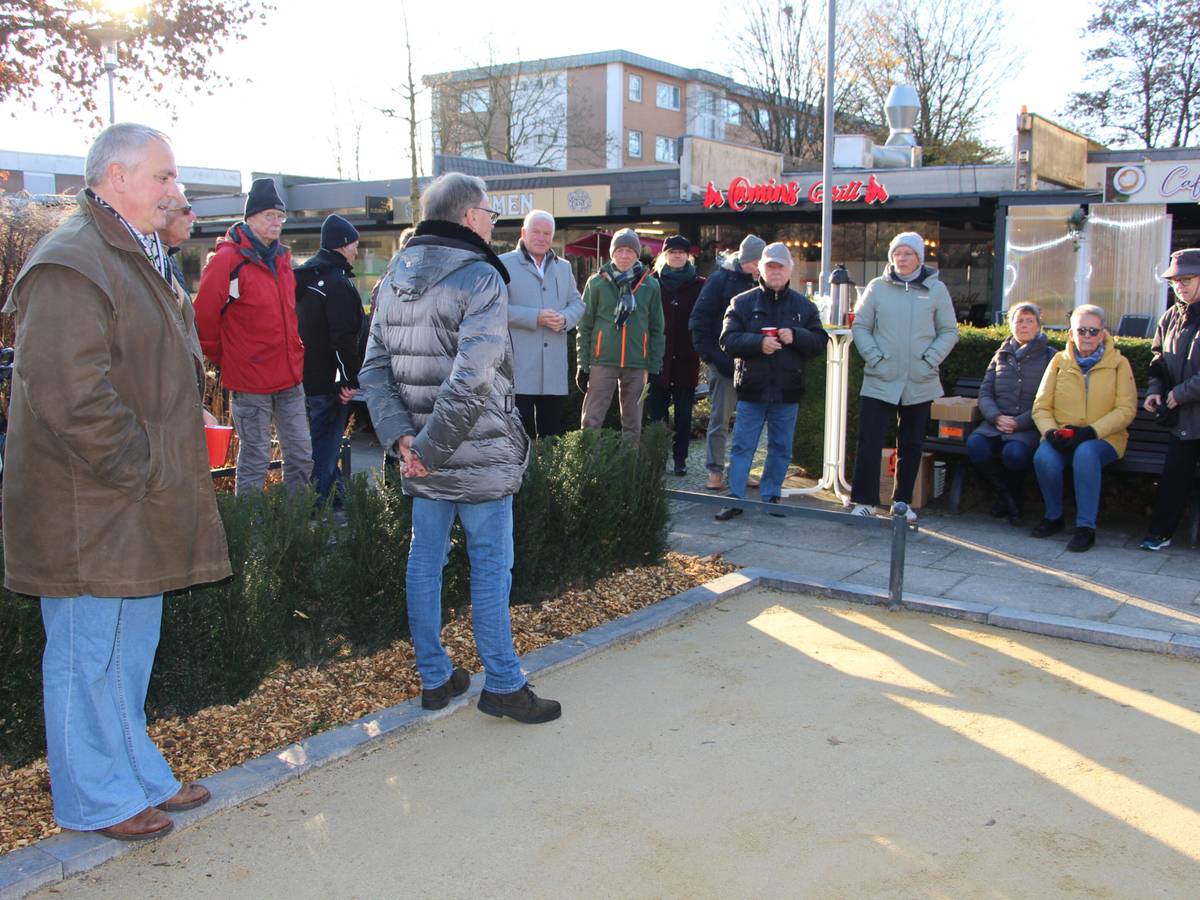 Boulebahn am Concordienplatz in Kempen eröffnet