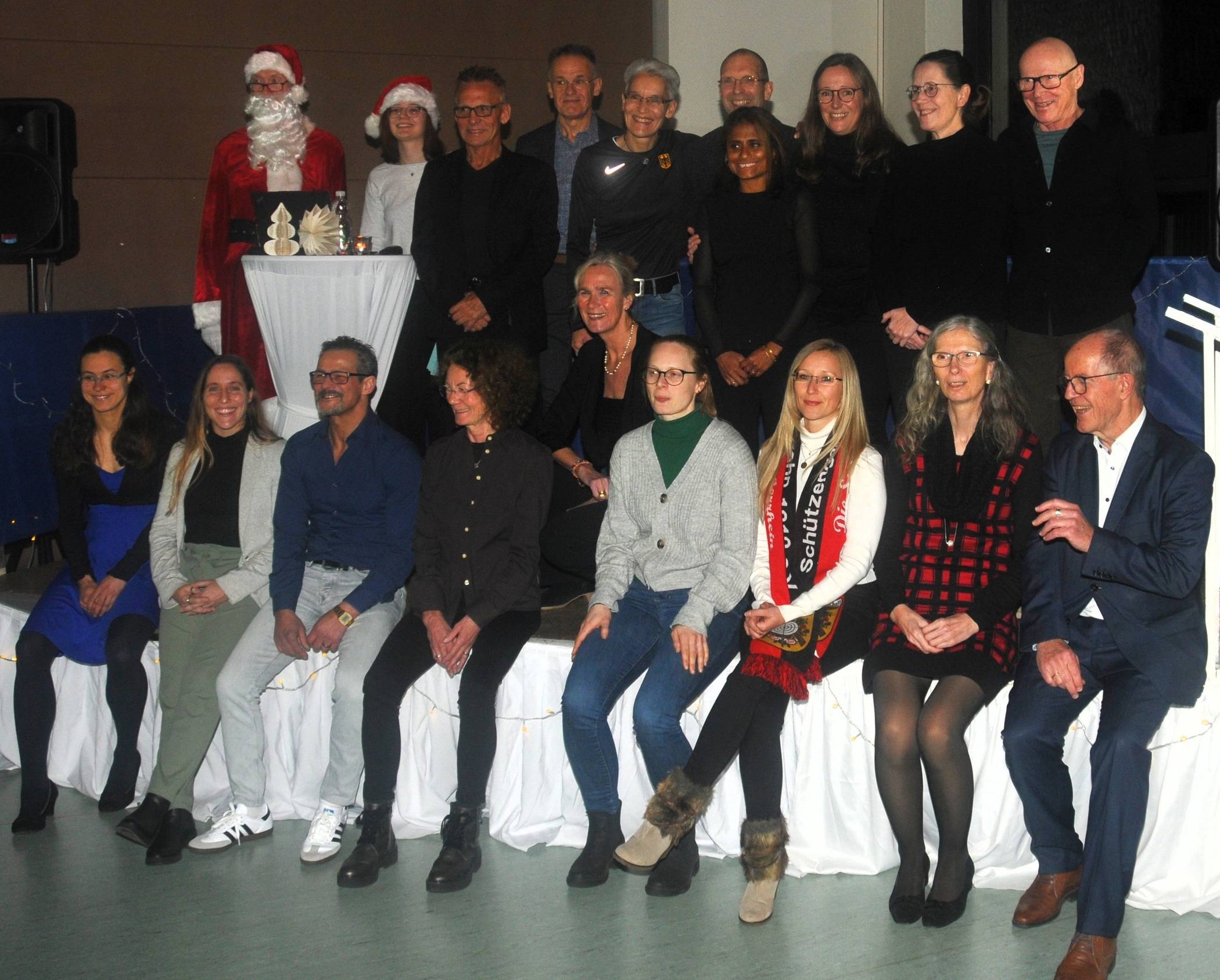  Der Stadtsportbund Mönchengladbach (SSB) ehrte am 5. Dezember erfolgreiche Mönchengladbacher Sportlerinnen und Sportlern der Seniorenklasse. 