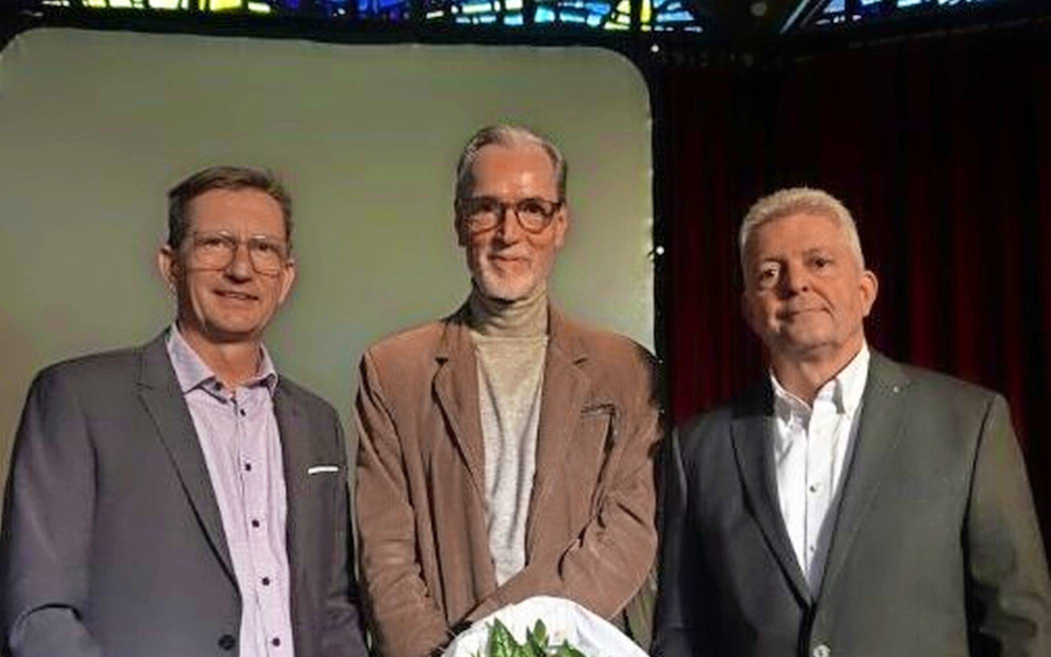 Peter Keup (Mitte) hielt am St.