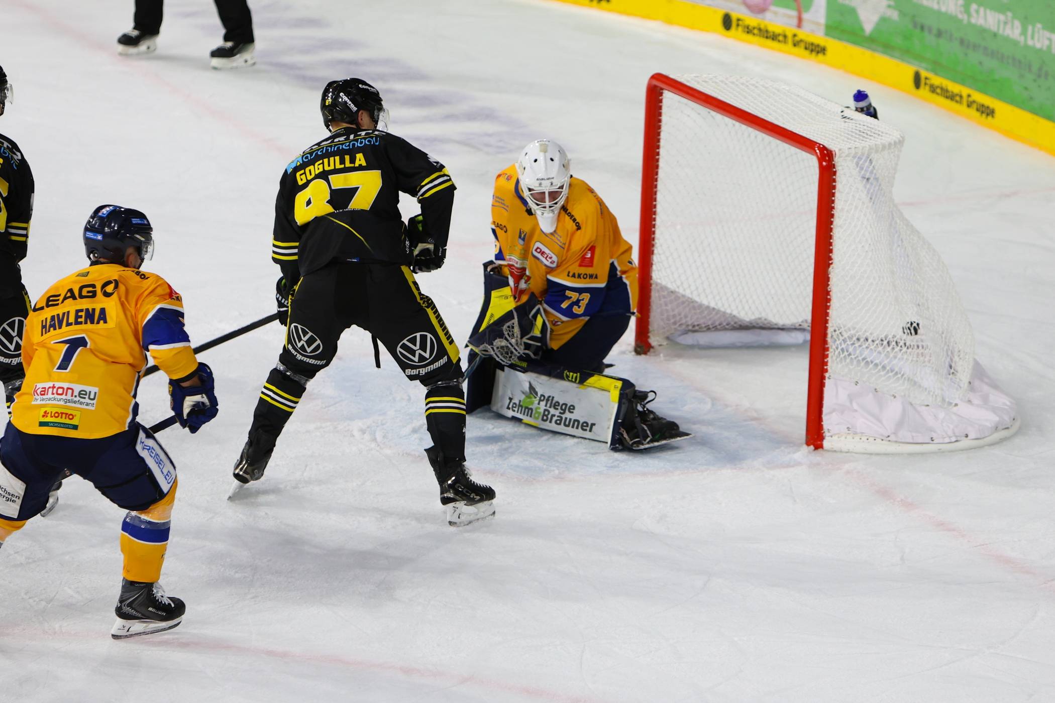 Ein Foto vom vorletzten Zusammentreffen der Pinguine mit den Lausitzer Füchsen.