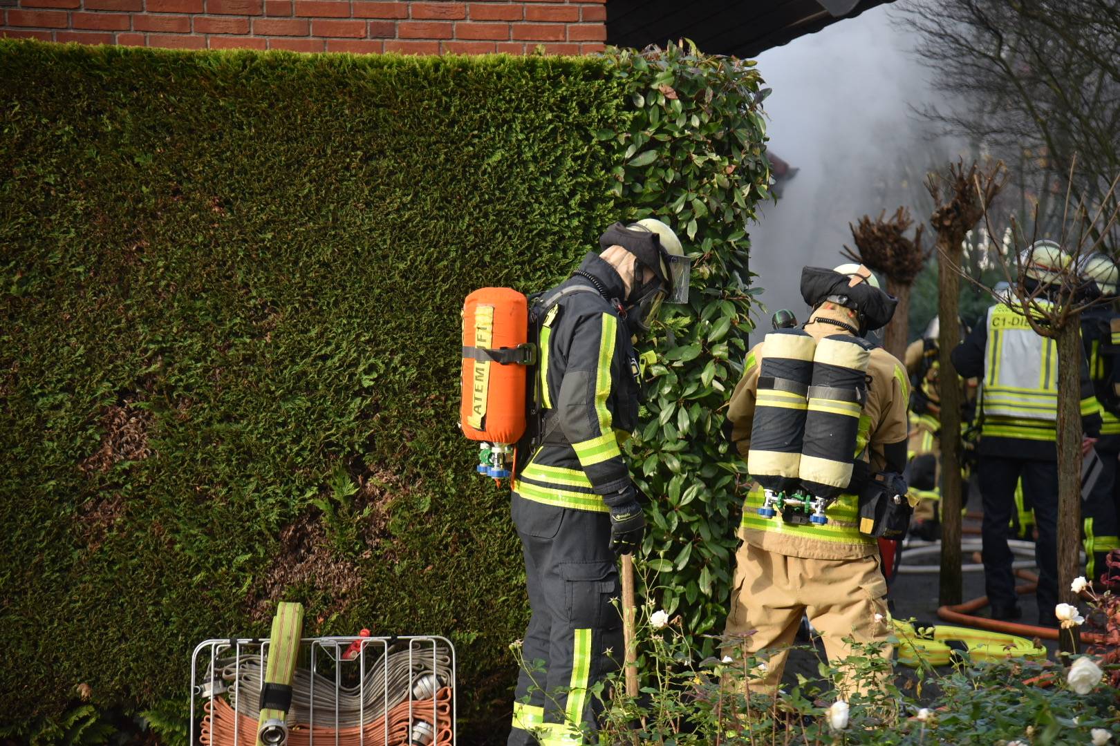 Brand einer Gartenhütte in Krefeld