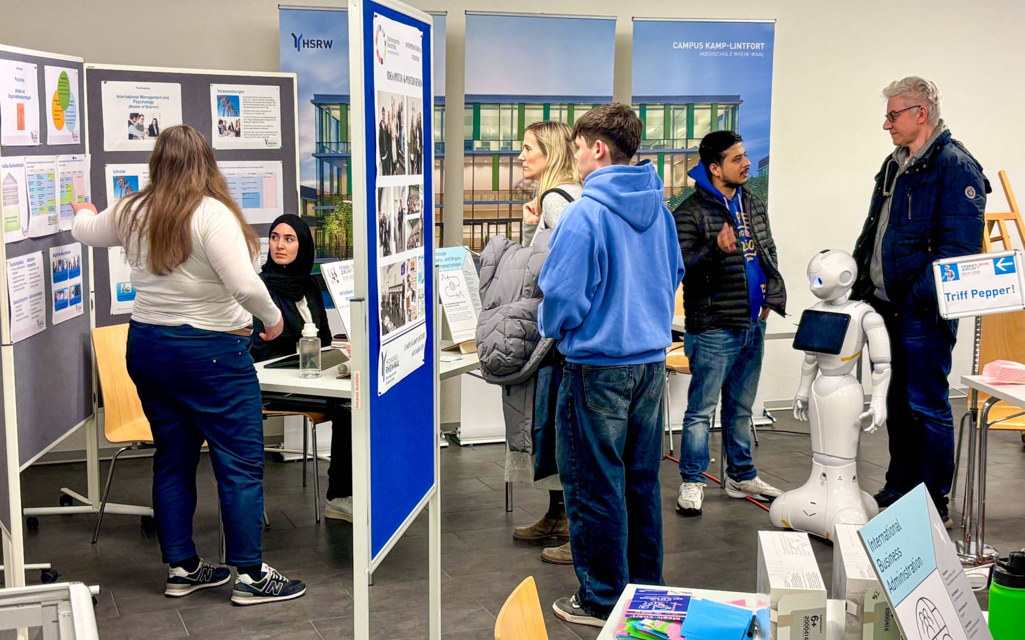 ProbierDich-Lounge an der HSRW