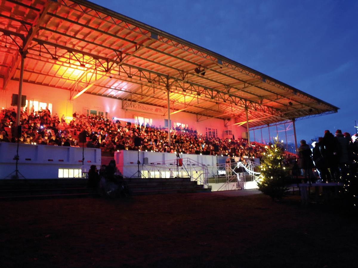 Weihnachtssingen auf der Rennbahn