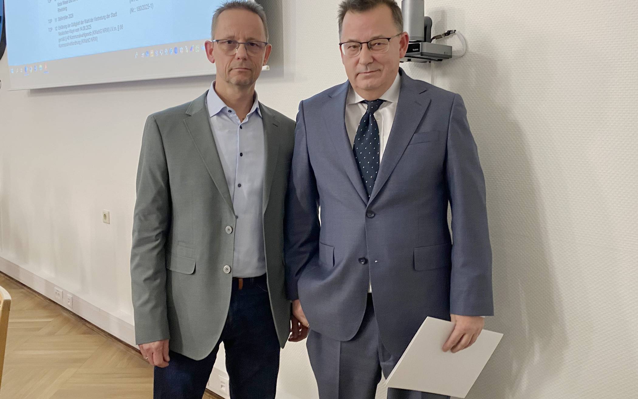 Richard Stanczyk (r.) mit Bürgermeister Dirk