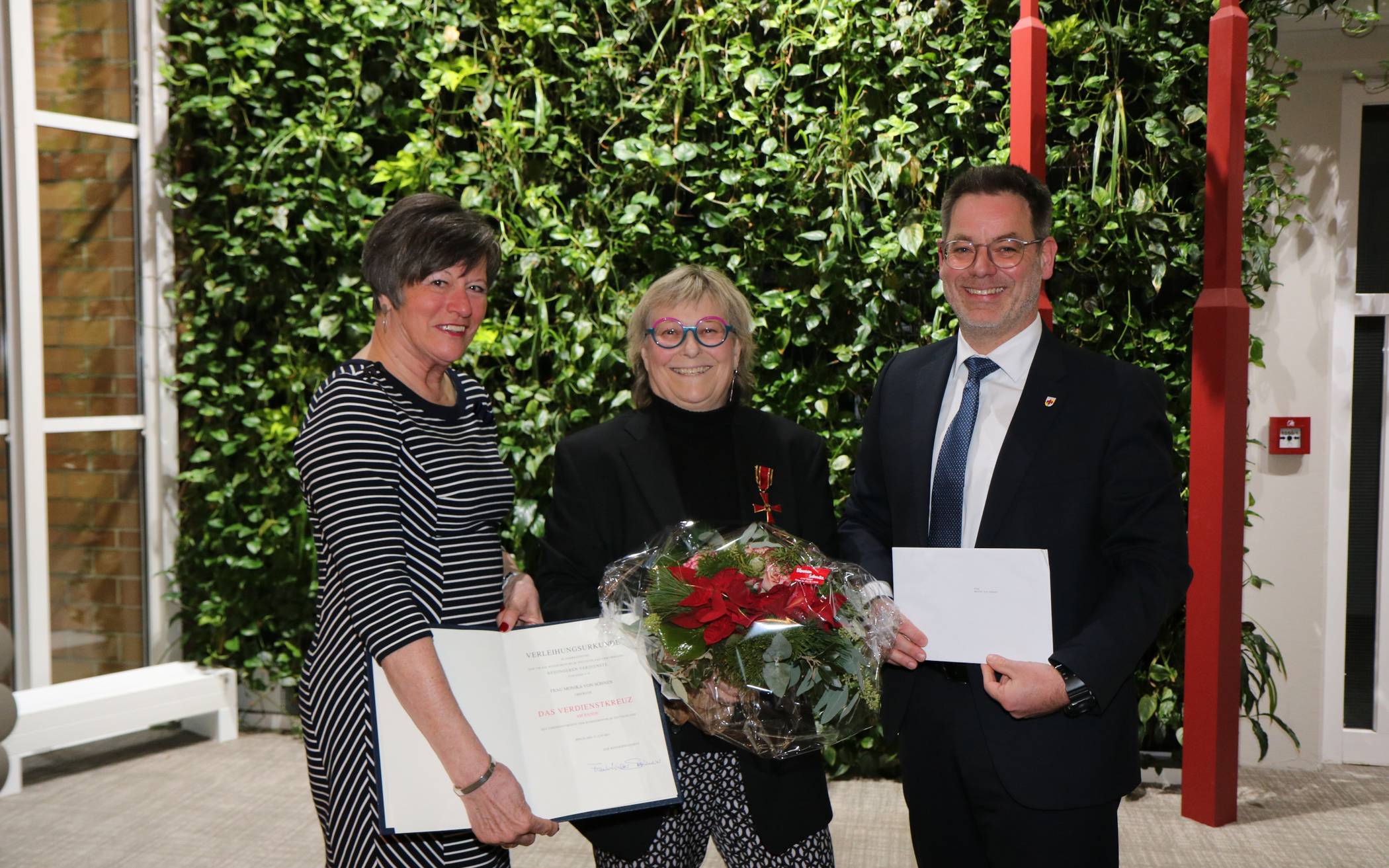 Elisabeth Lehnen, stellvertretende Landrätin, und Stefan