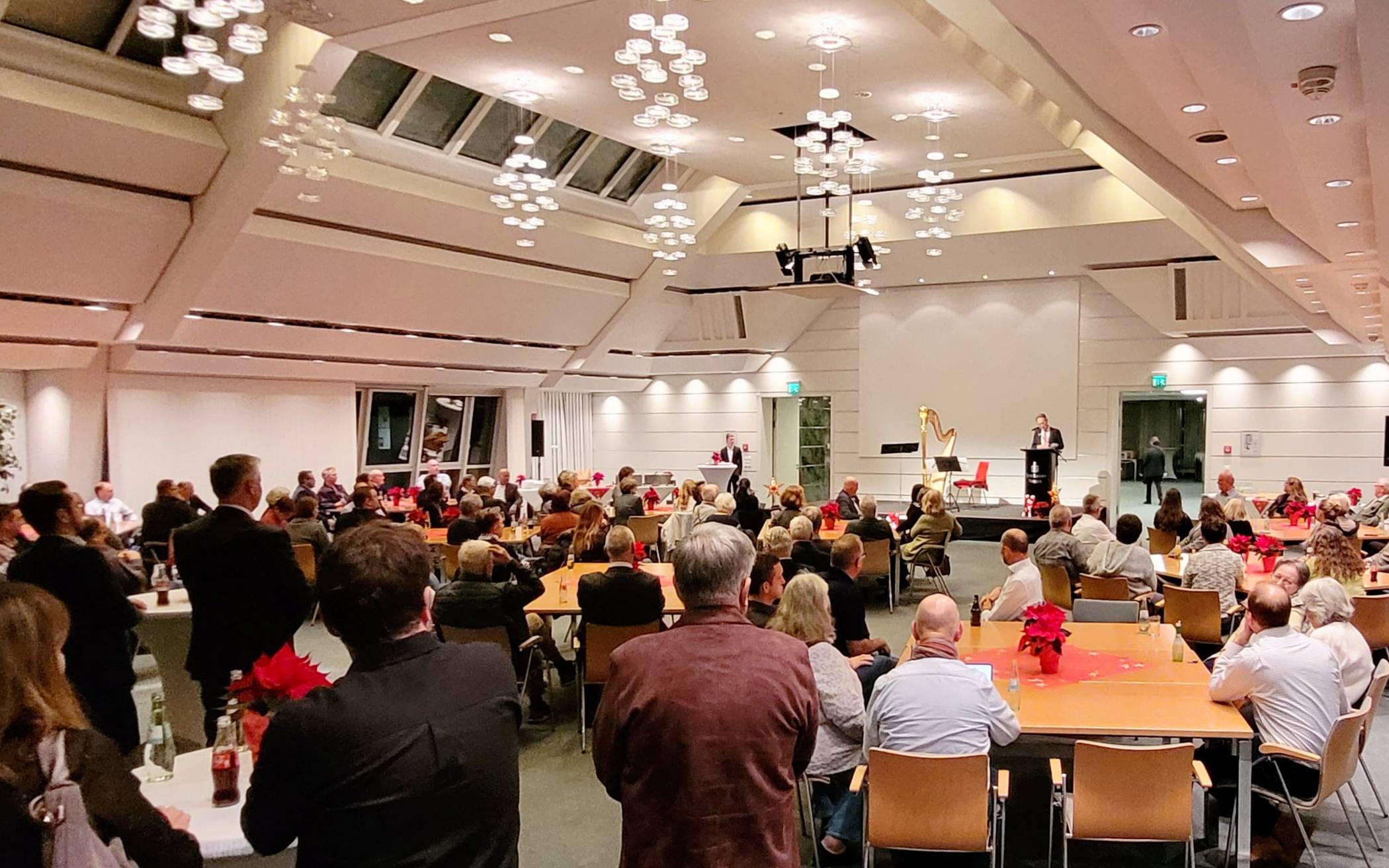 Vertreter von 126 Vereinen, Projekten und