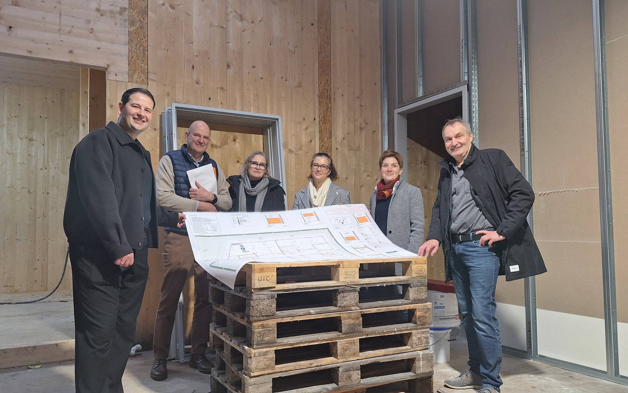 Freuen sich über den guten Baufortschritt