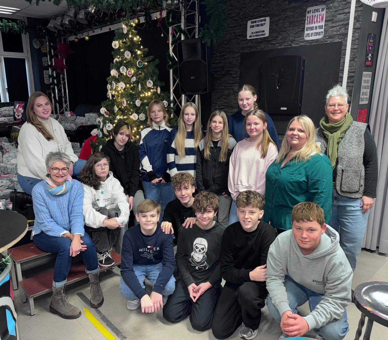 Kinder der UNESCO-Schule unterstützten gemeinsam mit