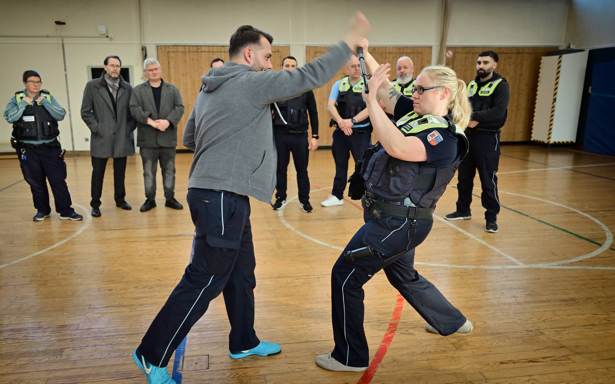Bei einer Schulung haben die KOD-Mitarbeitenden