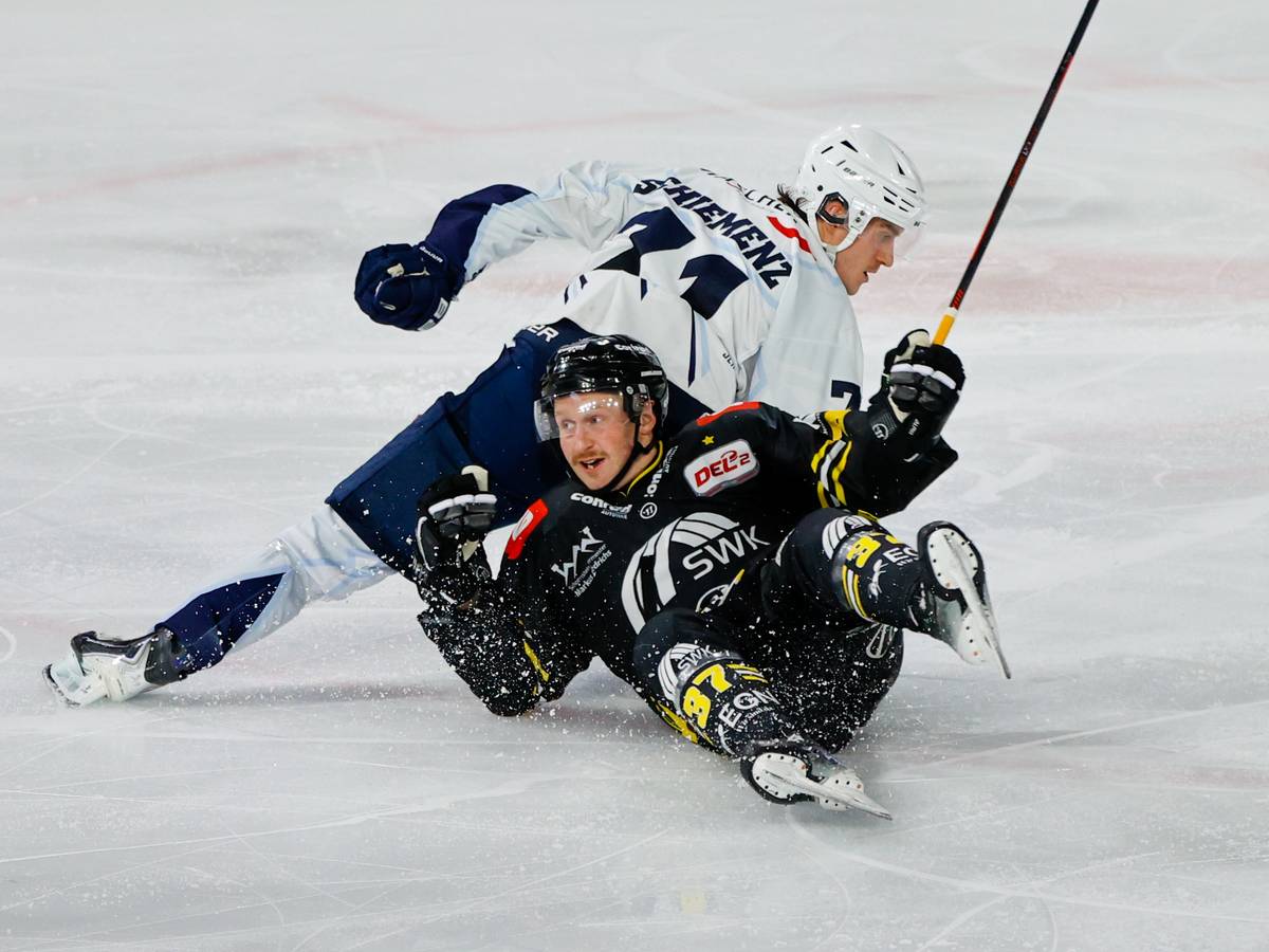 Pinguine siegen im Penalty-Krimi
