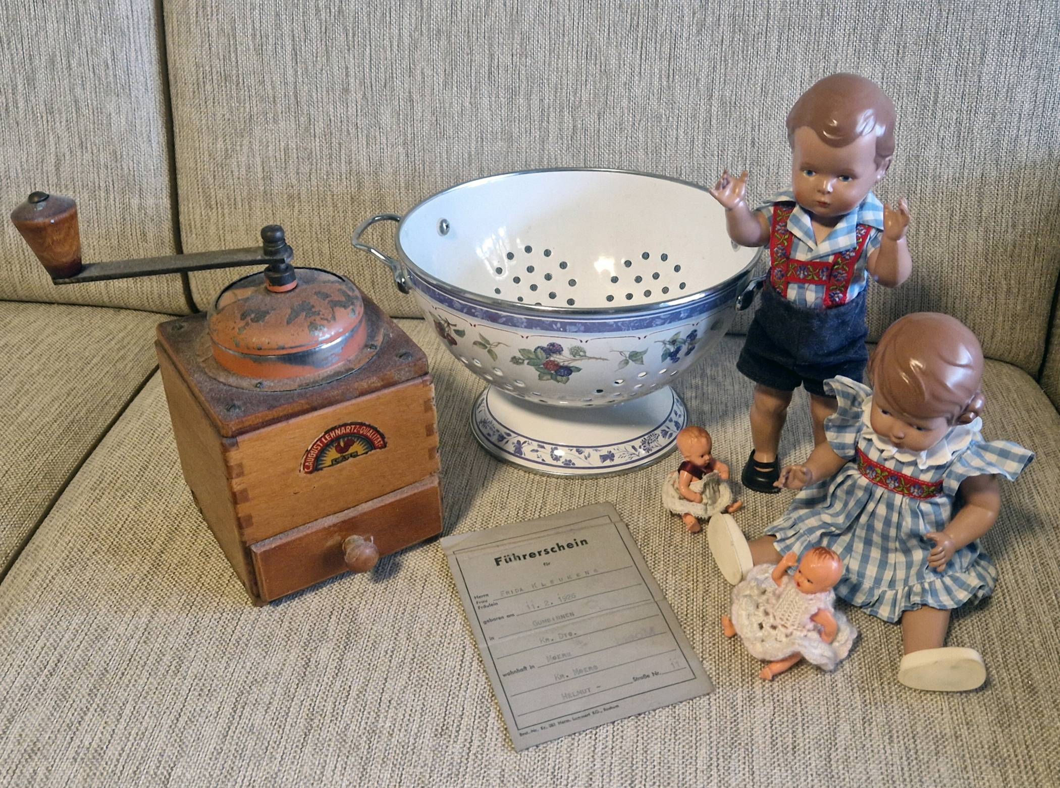 Alte Alltagsgegenstände erinnern an alte Zeiten.