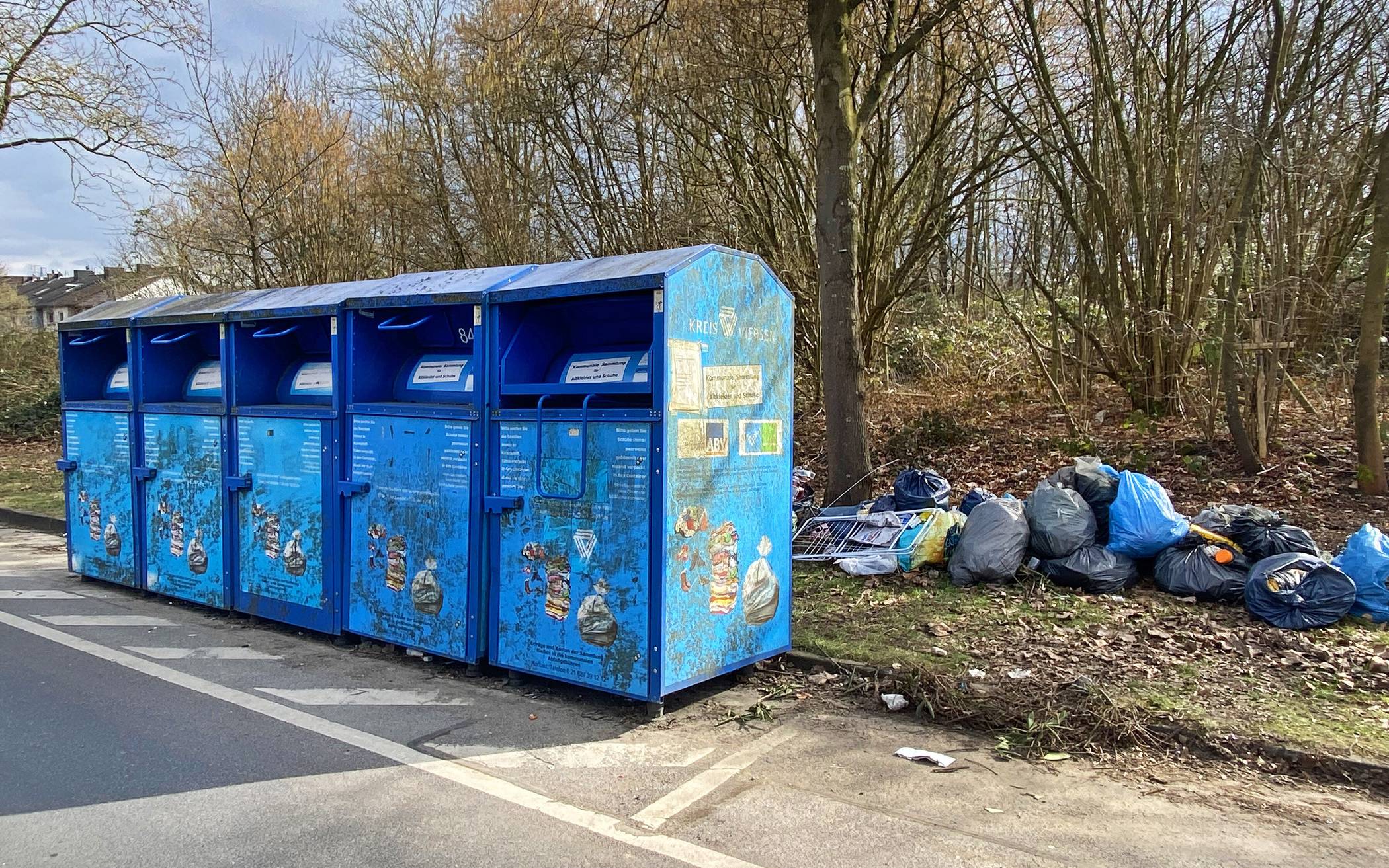 Es gibt zahlreiche Standorte der Sammecontainer