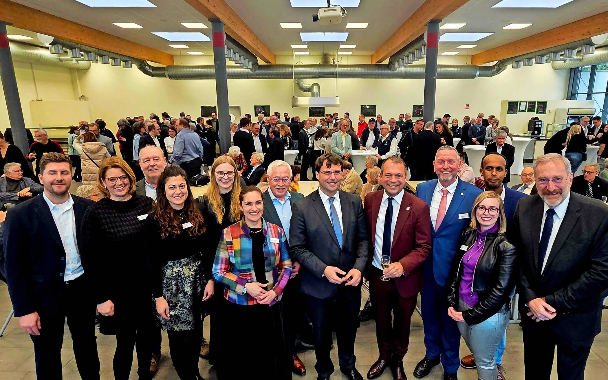 Die CDU Willich hatte - traditionell - wieder zum Neujahrsempfang in die Mensa des St. Bernhard Gymnasiums geladen. Foto: Grammatikou 