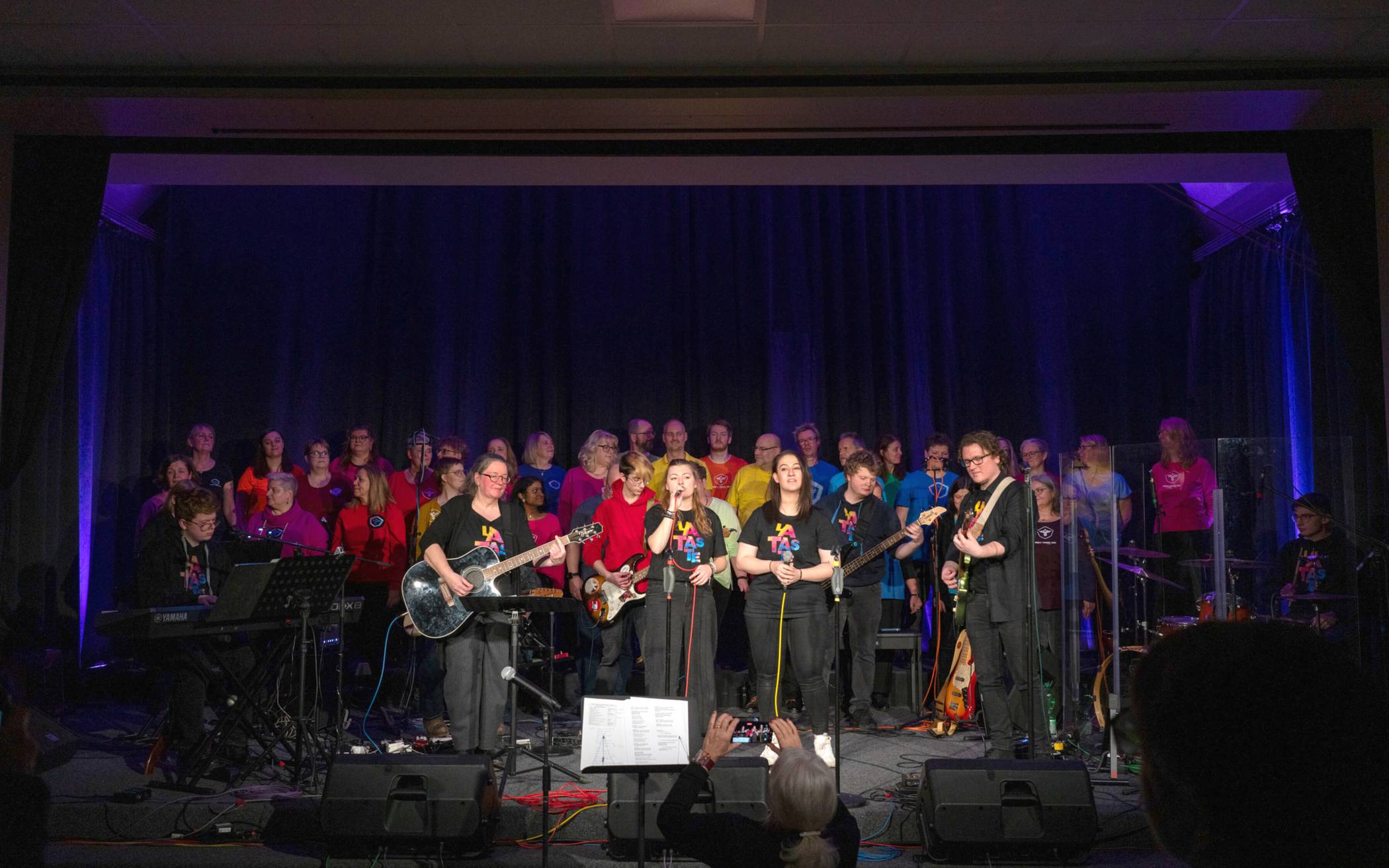 Pray Force One und die Kinderdorfband