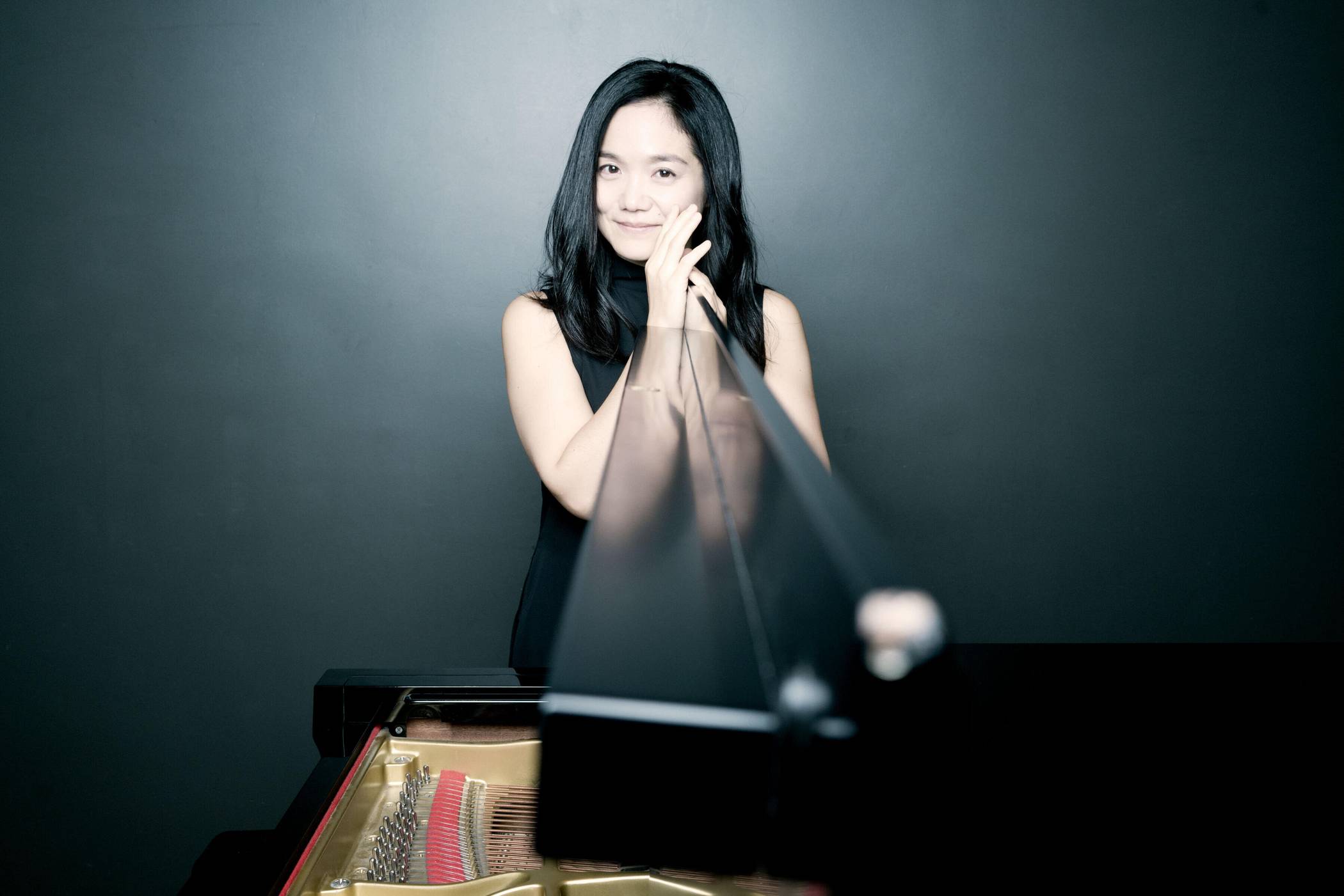  Pianistin Hisako Kawamura Foto: Marco Borggreve 