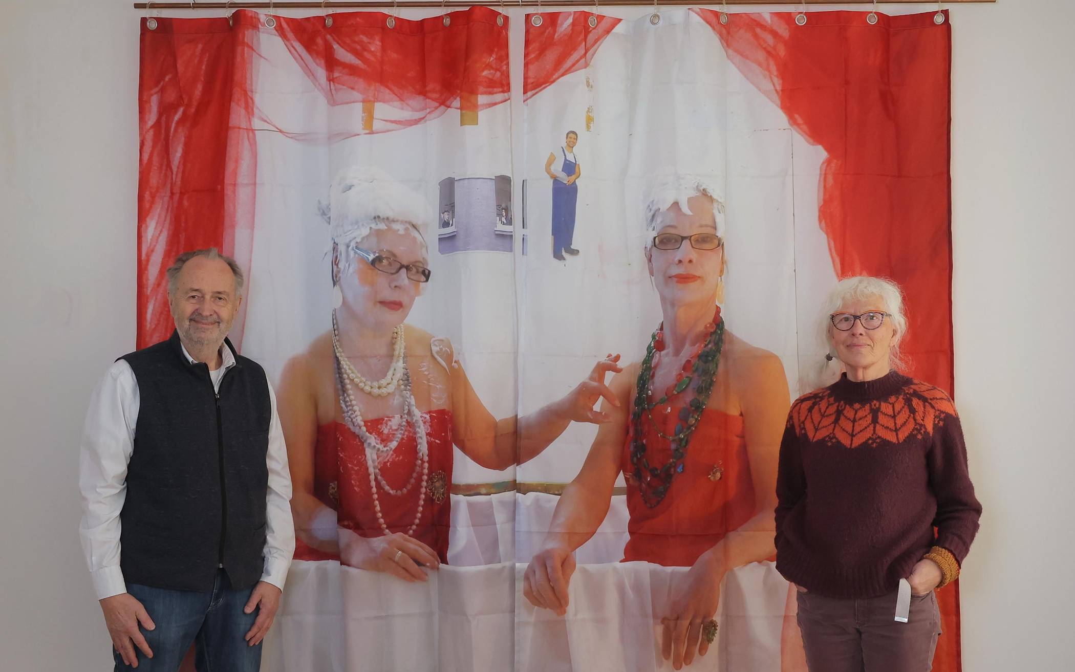 Präsentieren das Werk des Duos Doris&Gilla,