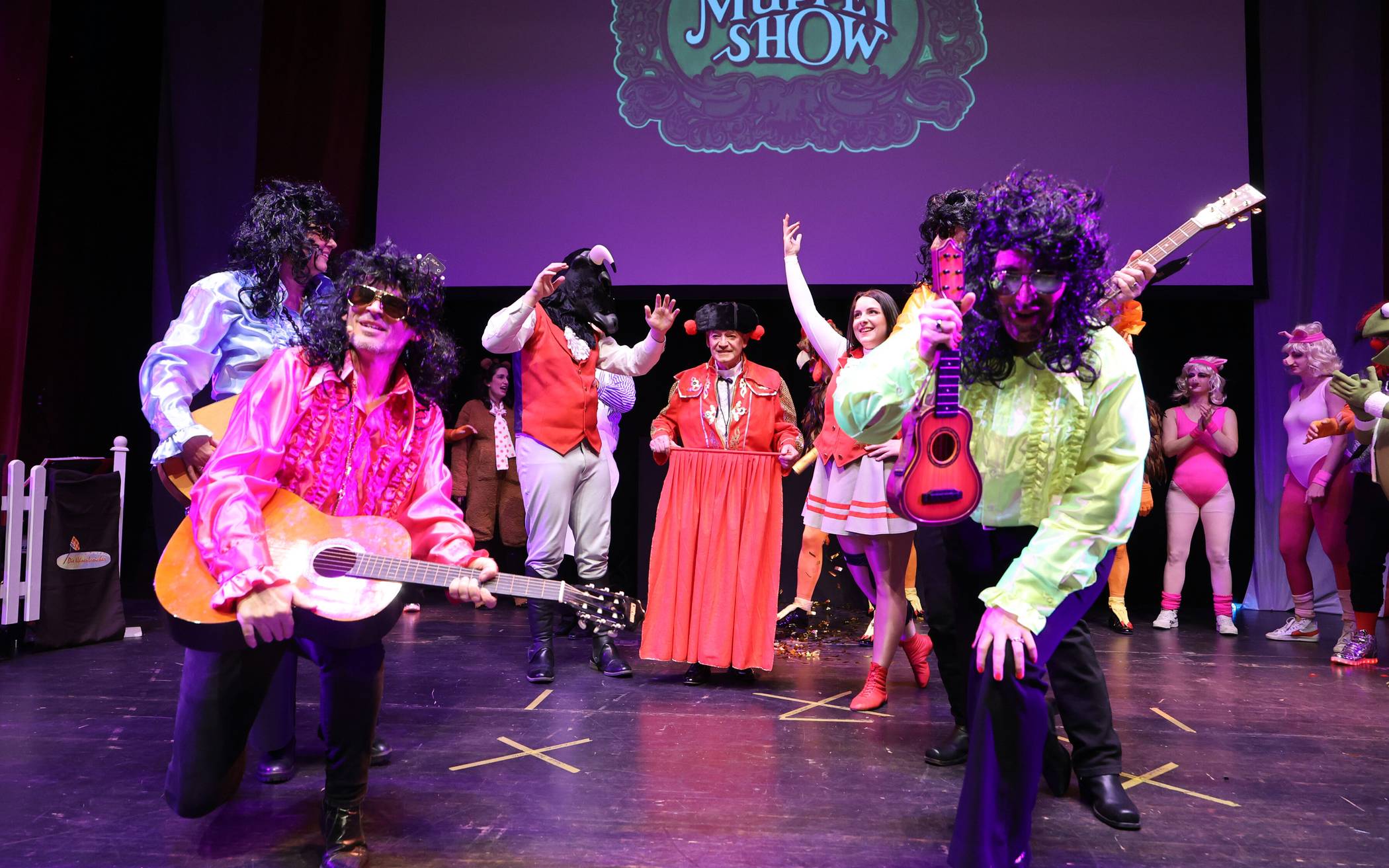 Prominente Gäste der Muppet Show: die Gipsy Kings (Beate Gothe, Marc Fahrig,...