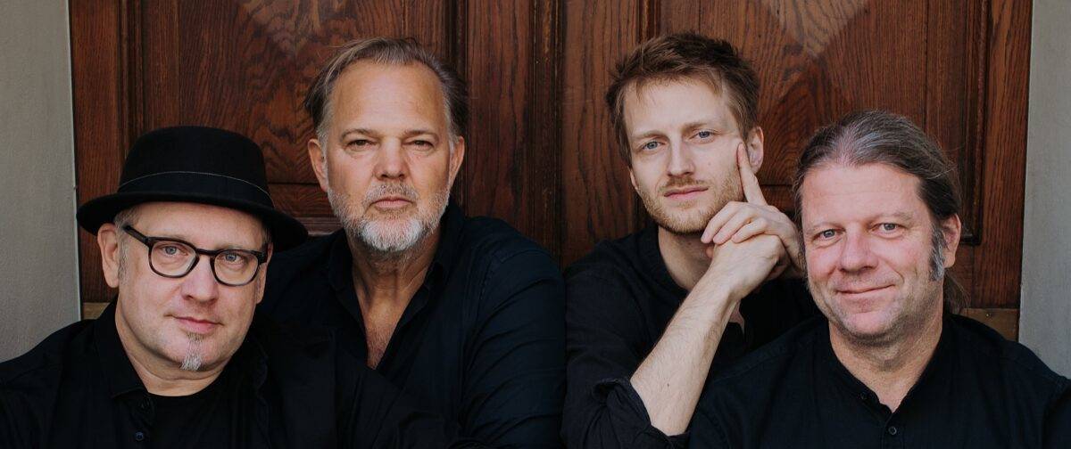 Im Süchtelner Weberhaus spielt die Band Zoom.Foto: Band