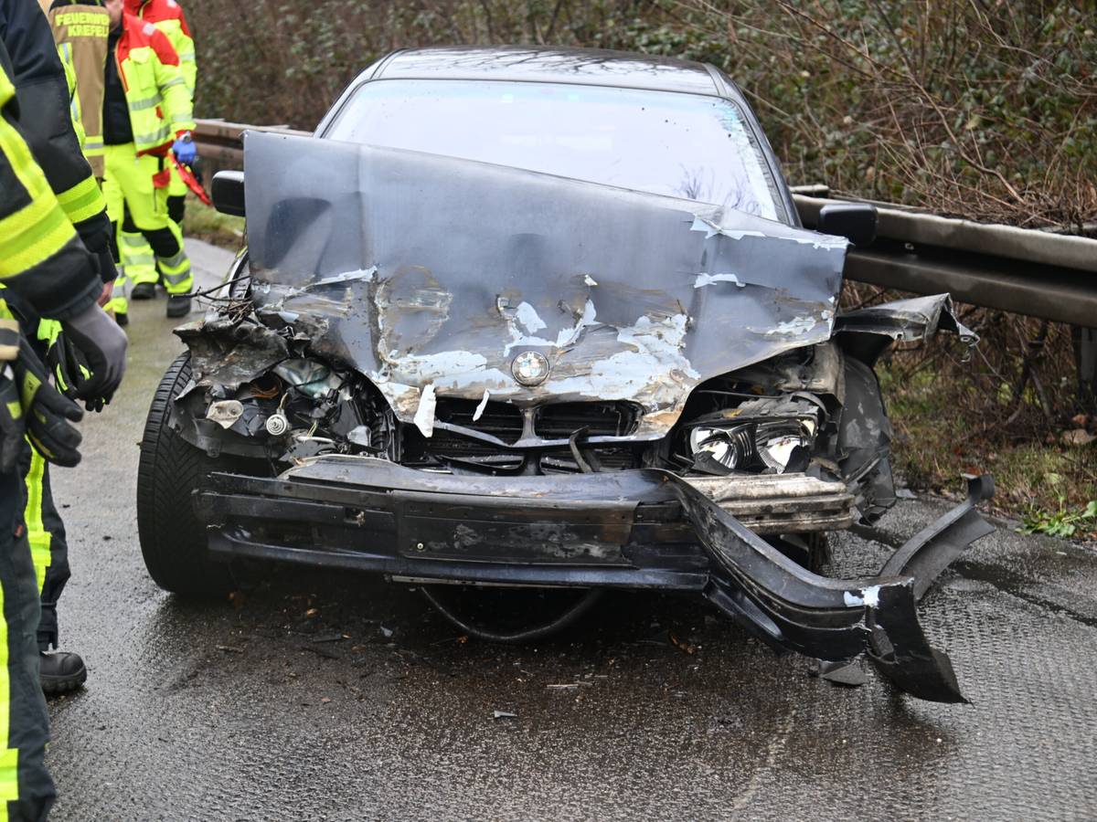 Unfall auf der A57 in Höhe Moers-Kapellen
