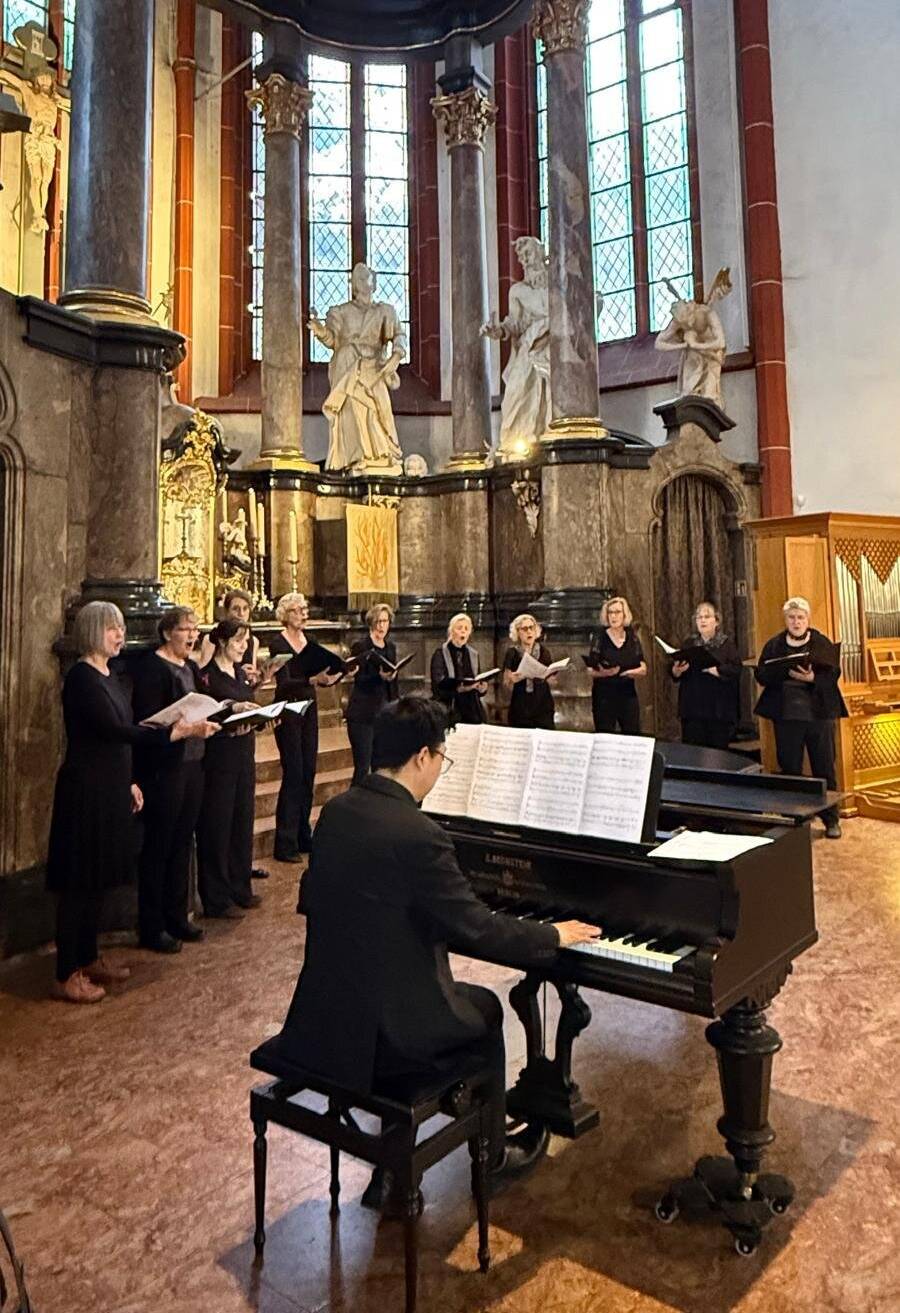  Das Frauenensemble „res miranda“  