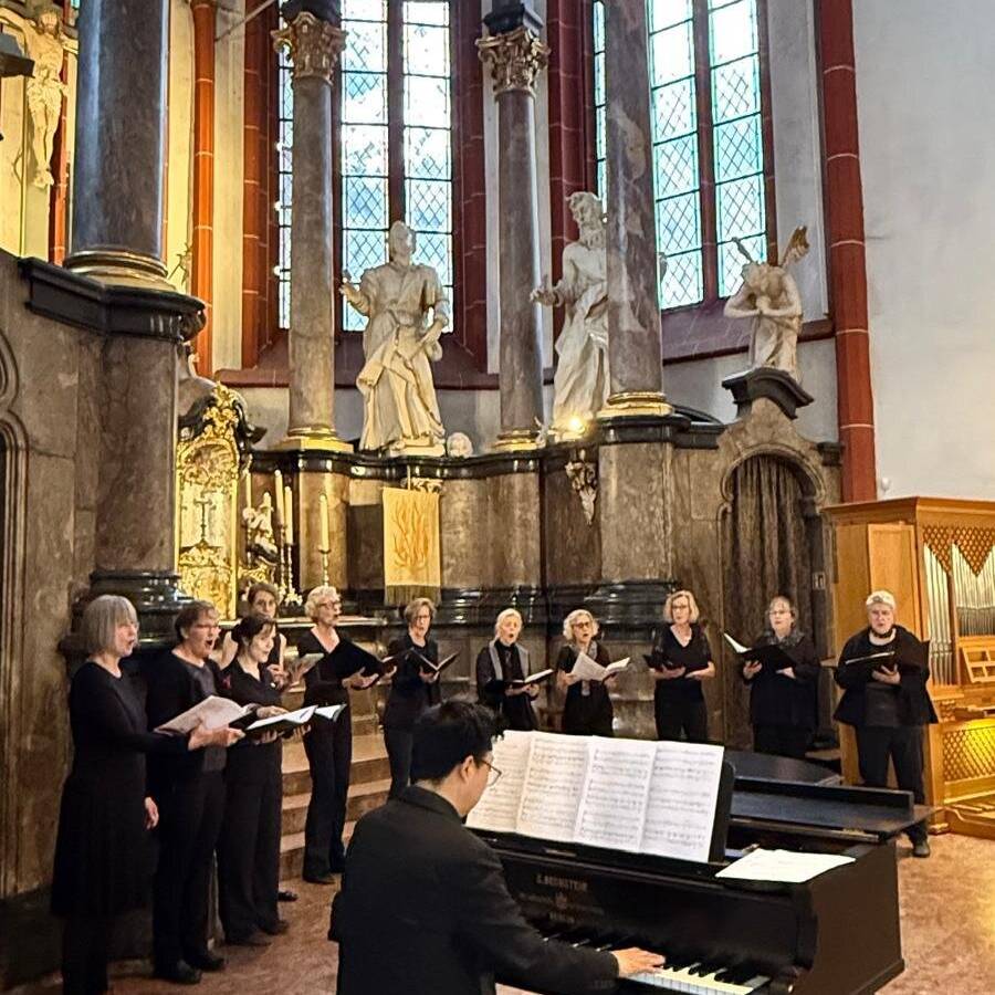 Neue Sängerinnen gesucht