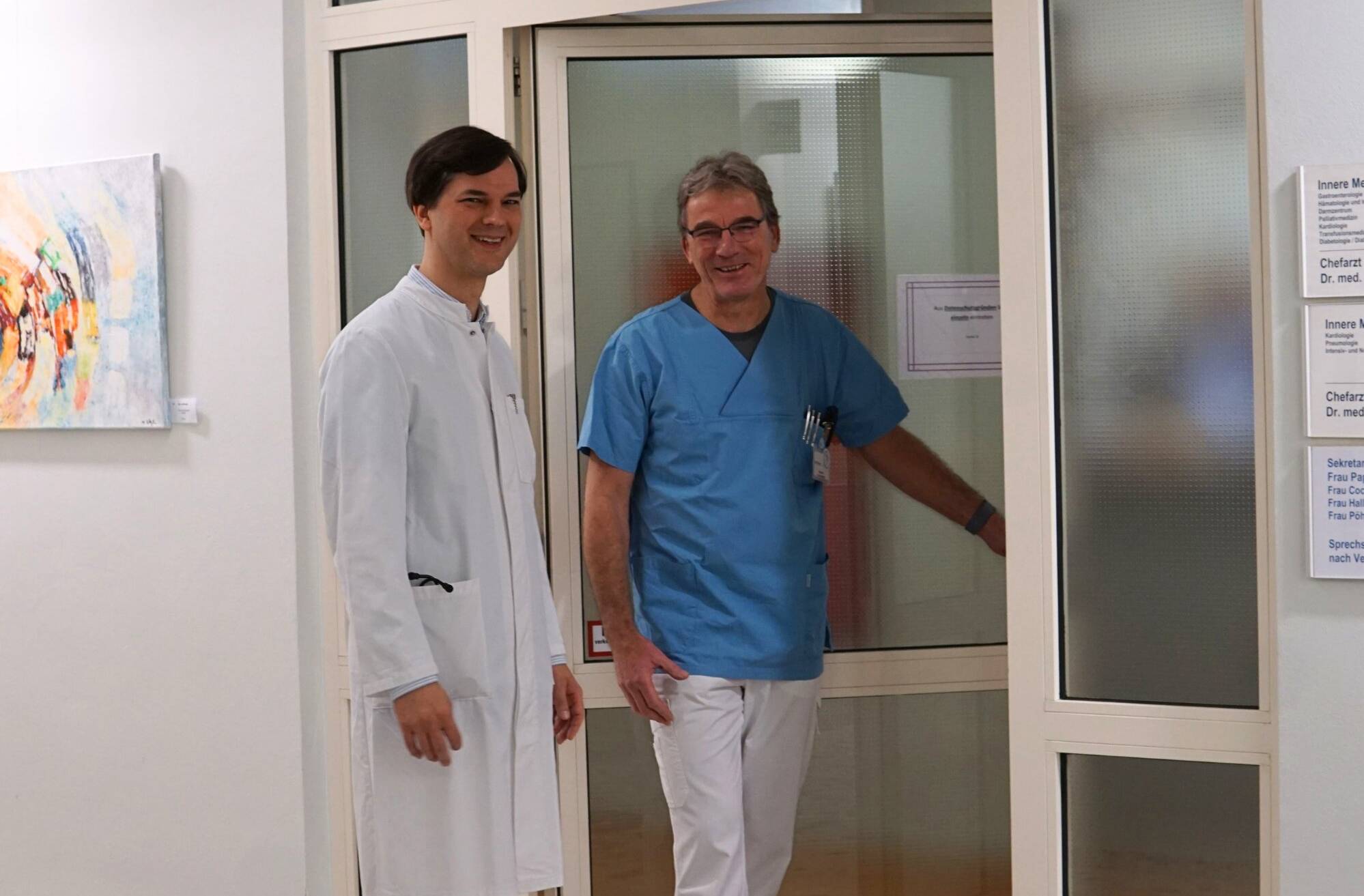 Dr. Nicolas Kanig (links) mit Dr.