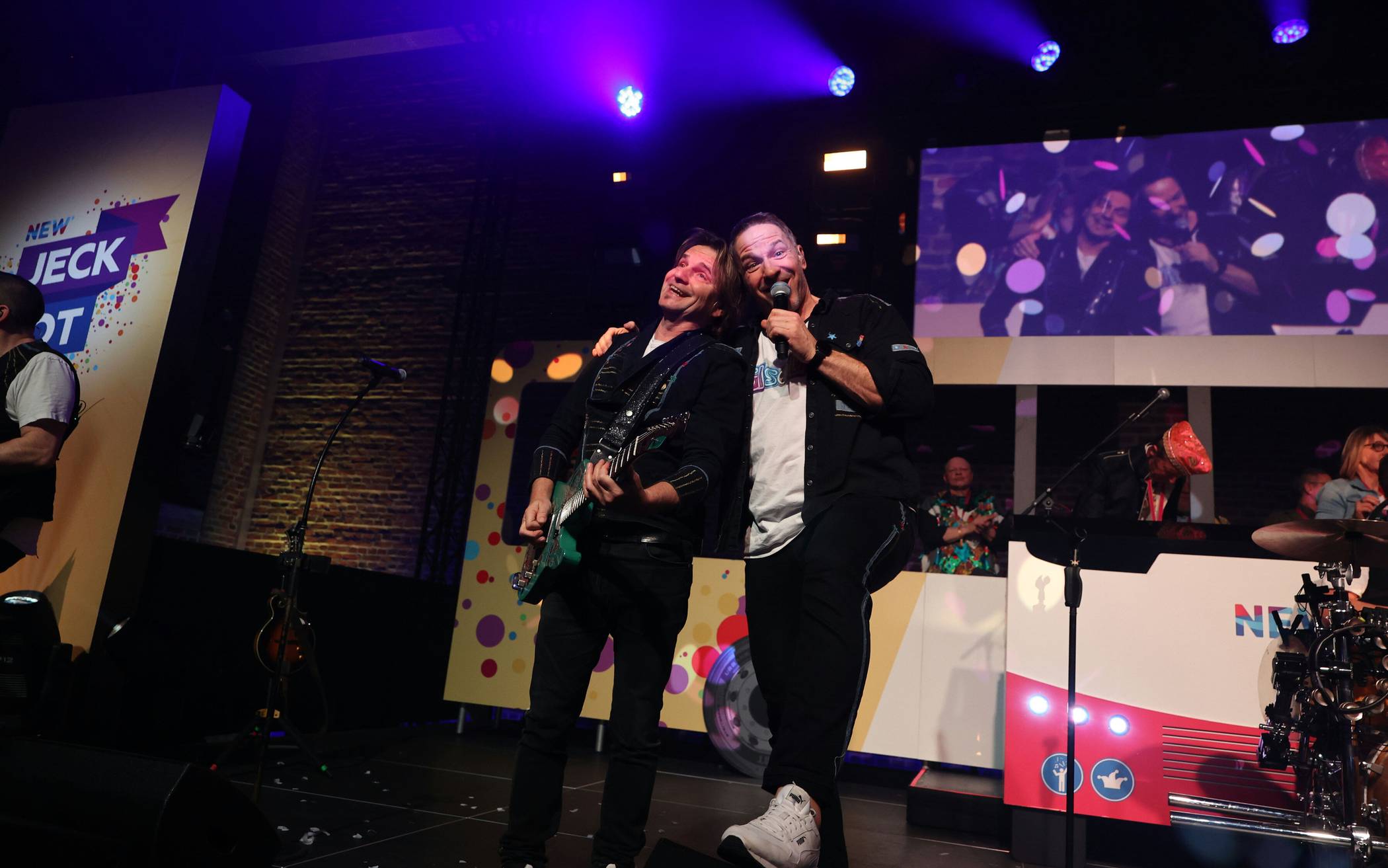 Die Höhner wurden mit 60 frischen Eiern...