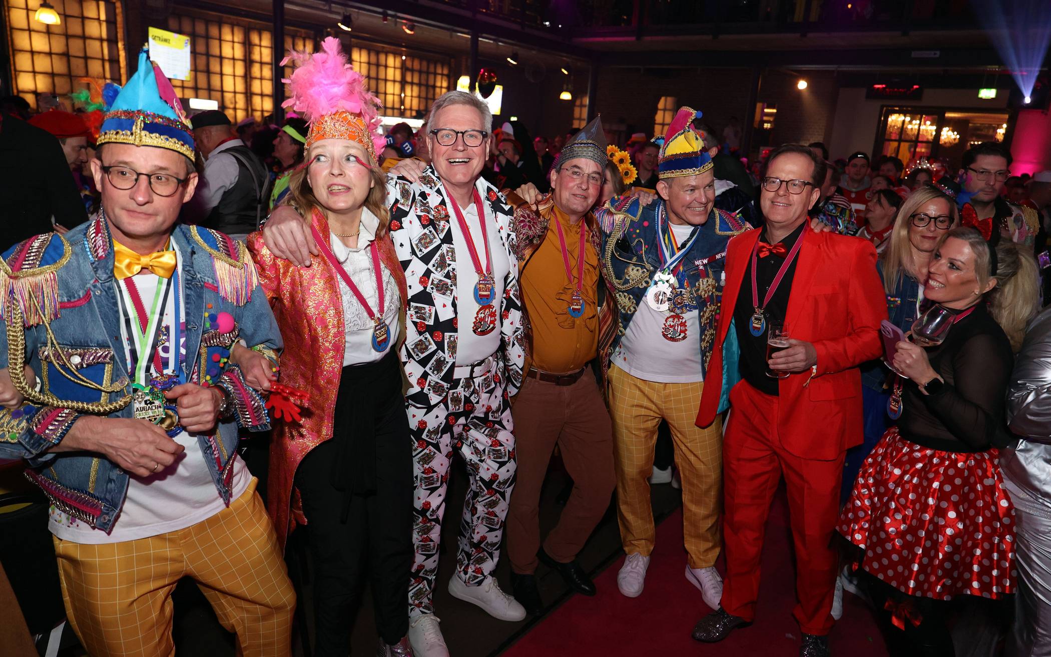 Die NEW-Vorstandsspitze mit Frank Kindervatter (5.v.l.)