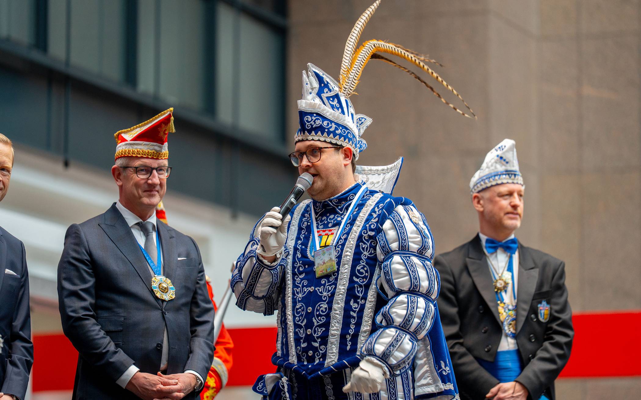 Die Stadtsparkasse Mönchengladbach stellt traditionell ihre Räume am Bismarckplatz...