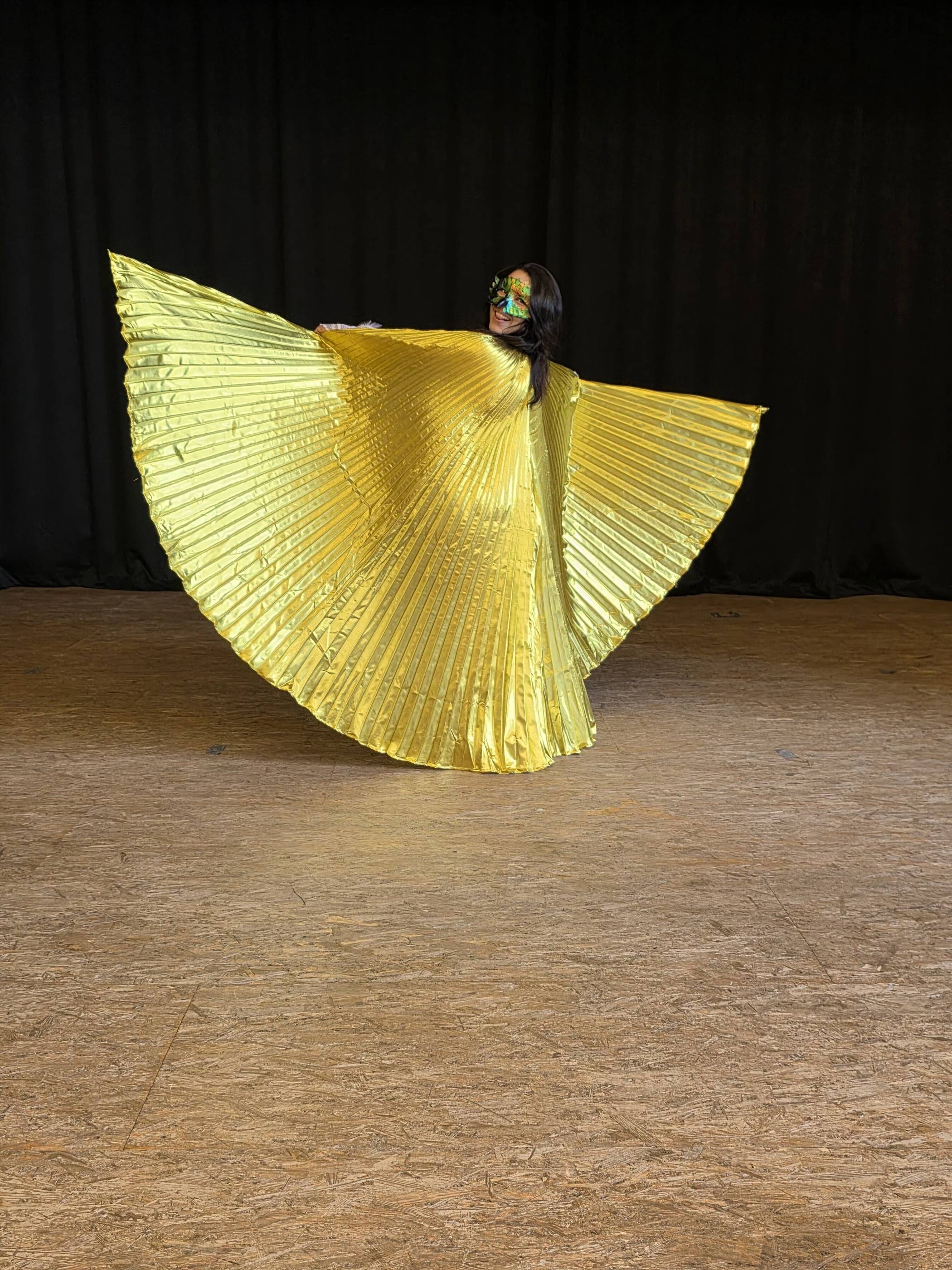  Die Opernsängerin bei der Stellprobe. 