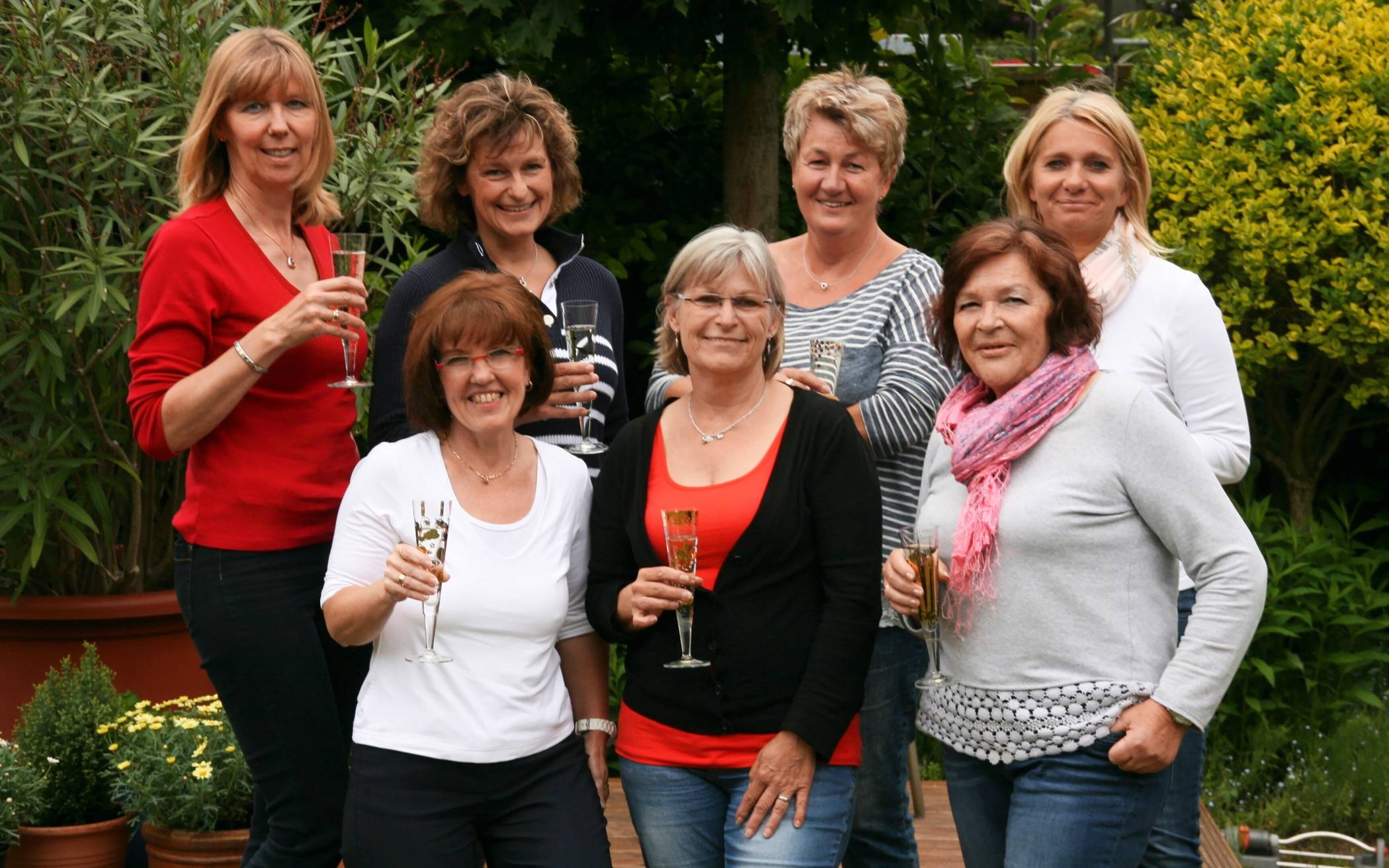  Die Gründungsmitglieder der Niersbienen. Die Frauen-KG lädt am 9. und 10. Februar zu ihren Jubiläumssitzungen ein.  