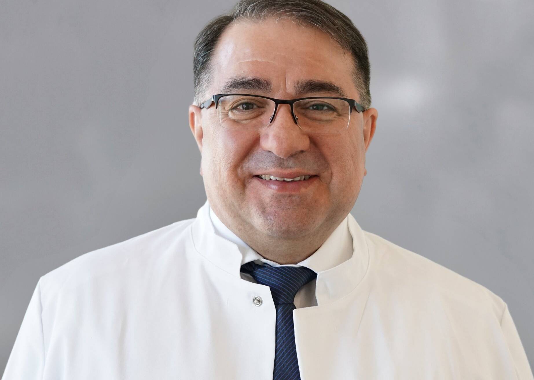 Dr. med. Ali Akbayir, Chefarzt im