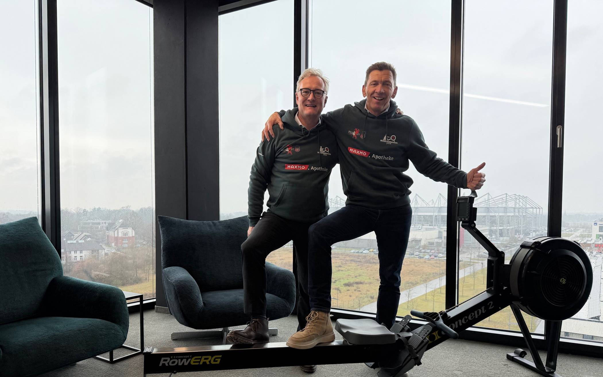 Marathon-Ruderer Oliver Dienst (r.) mit Initiator